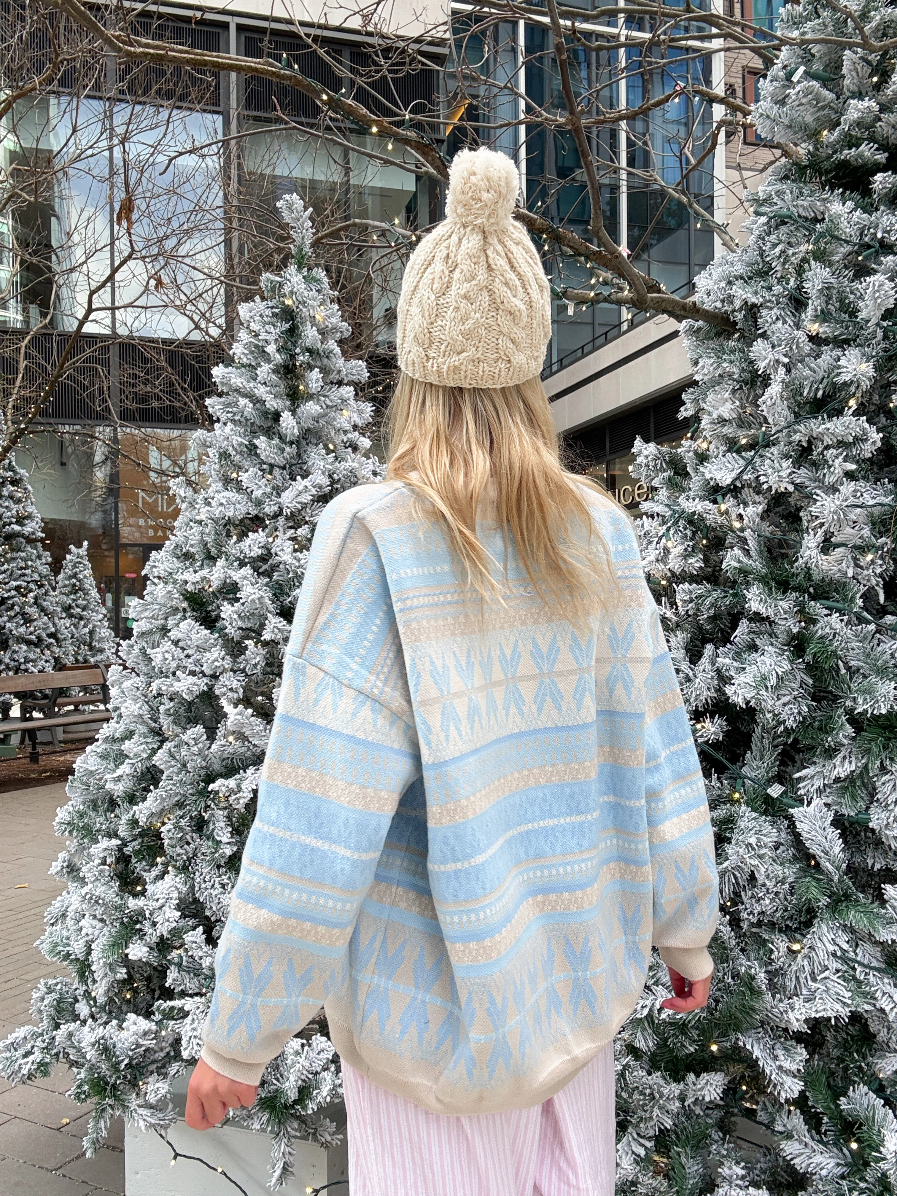 Aspen Ski Winter Sweater - Image 16