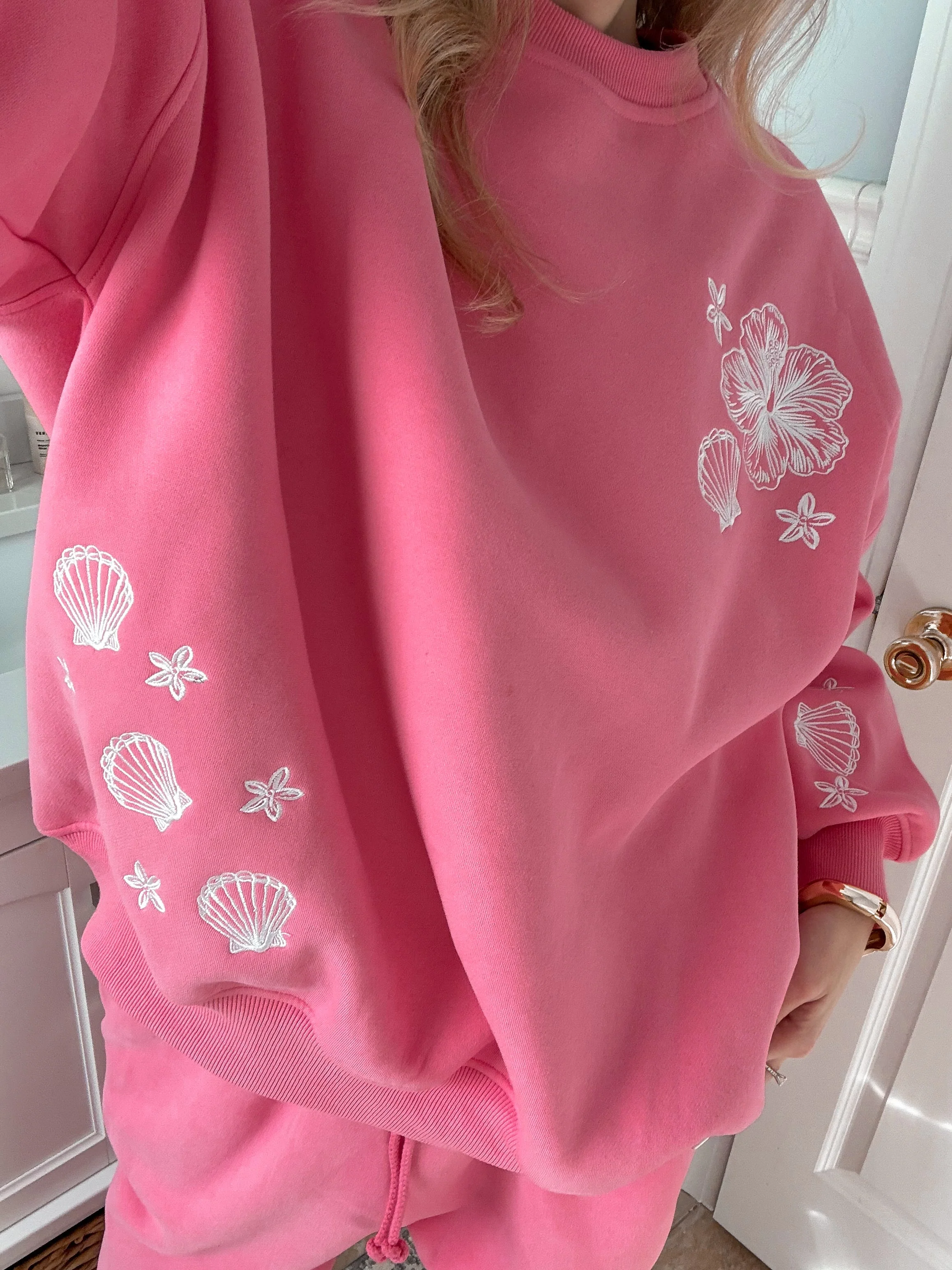 Hibiscus Pink Tropical Embroider Sweatshirt - Image 17
