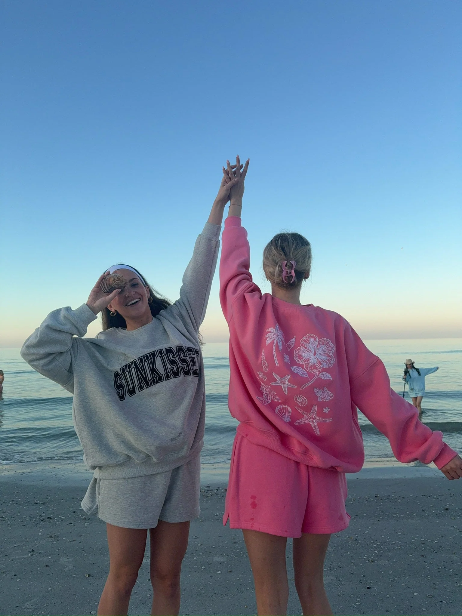 Hibiscus Pink Tropical Embroider Sweatshirt - Image 5