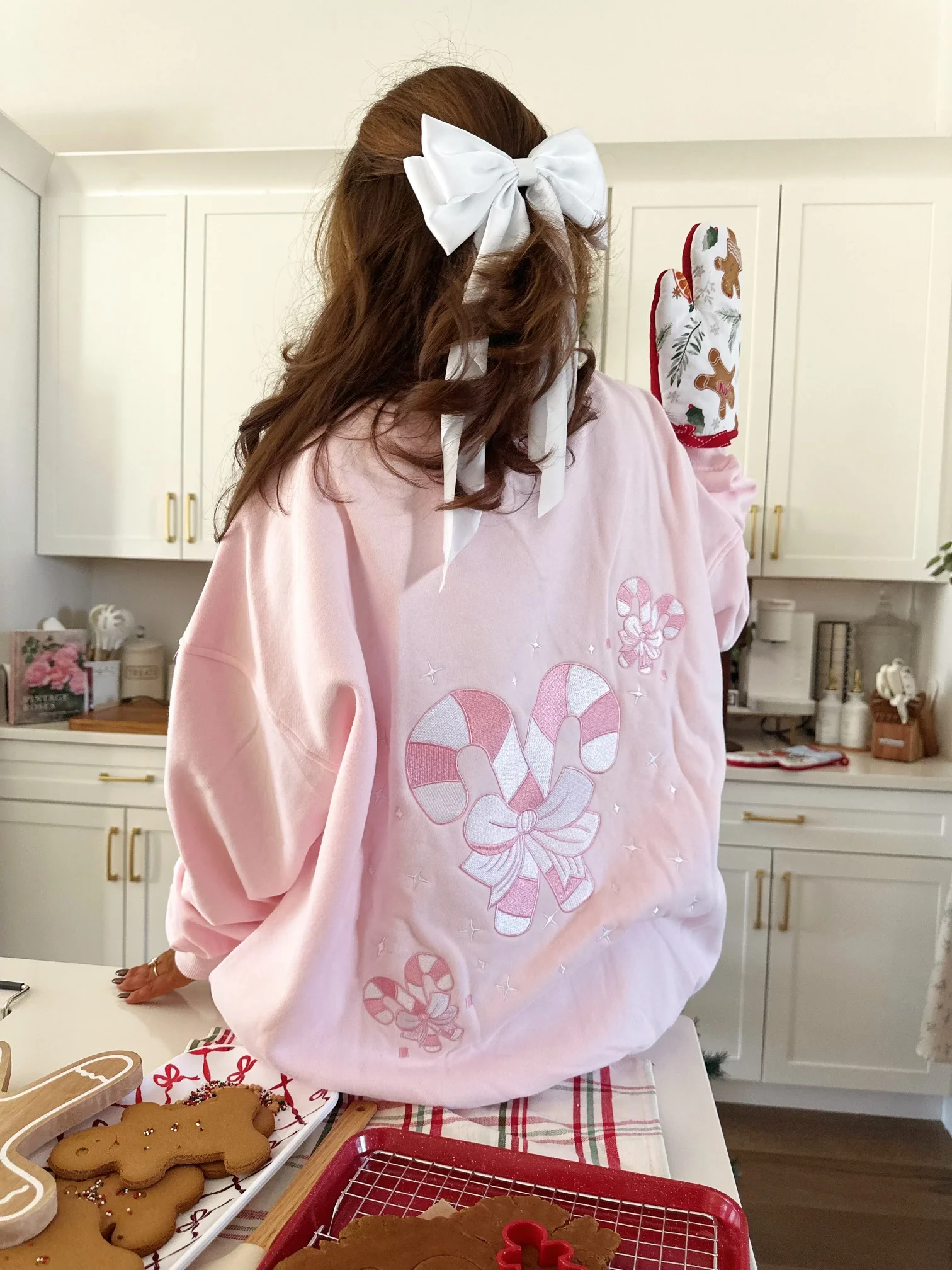 Light Pink Candy Cane Wonderland Sweatshirt - Image 3
