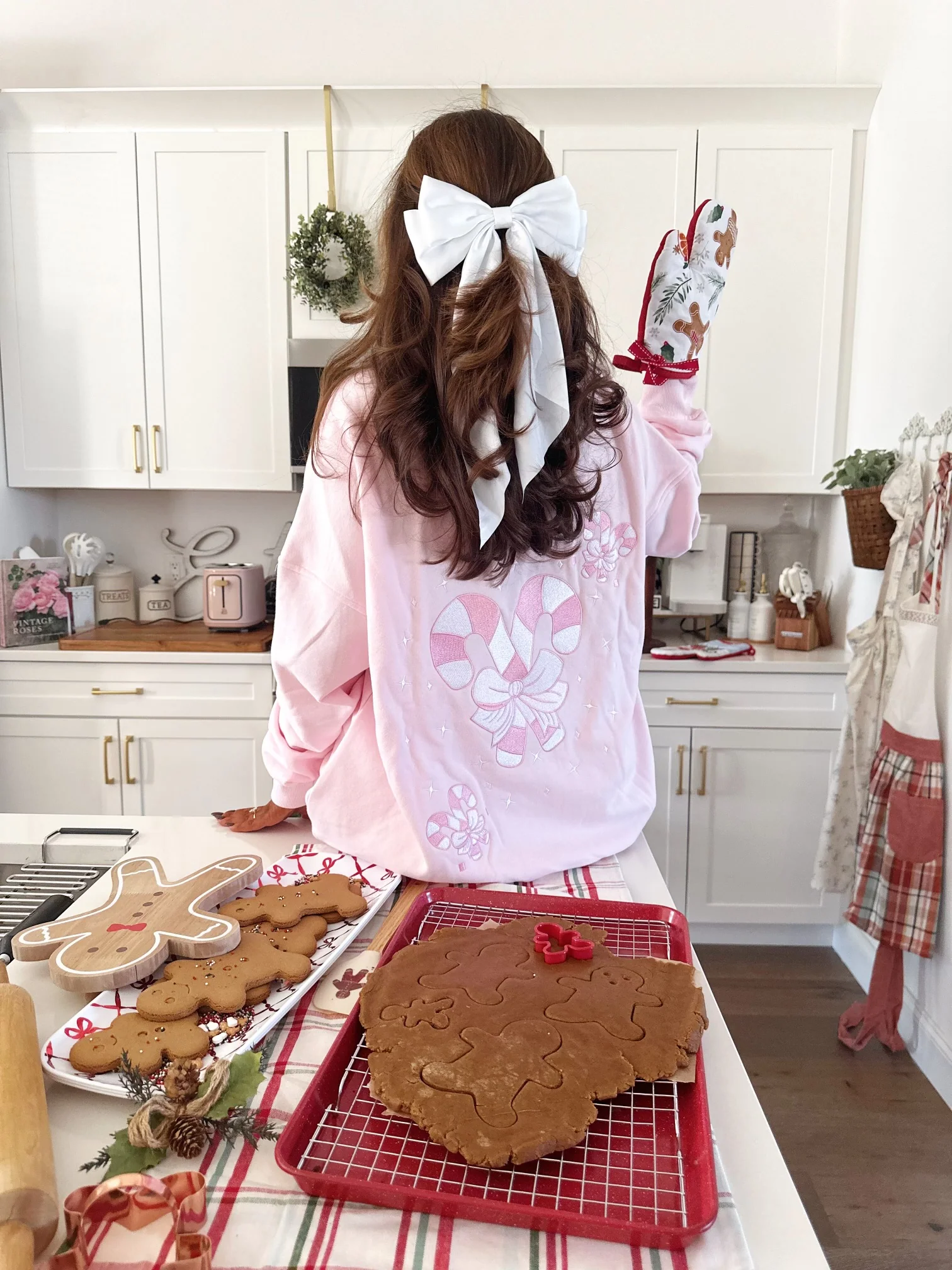 Light Pink Candy Cane Wonderland Sweatshirt - Image 6