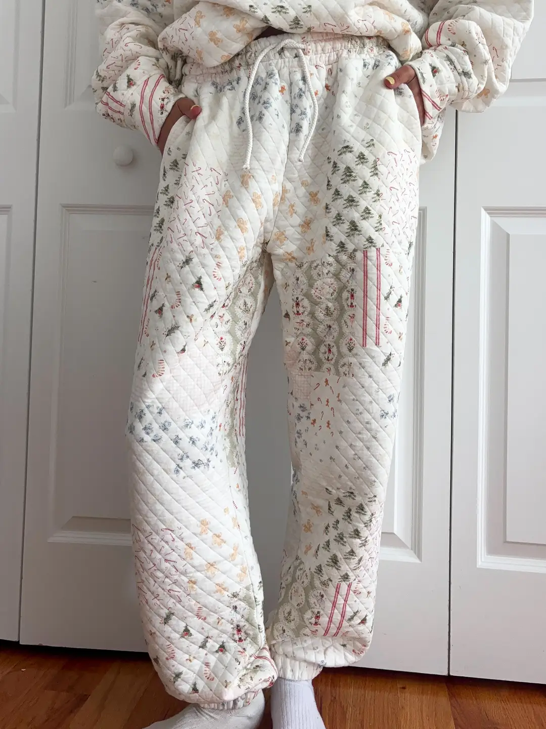 Christmas Holiday Quilted Joggers - Image 3