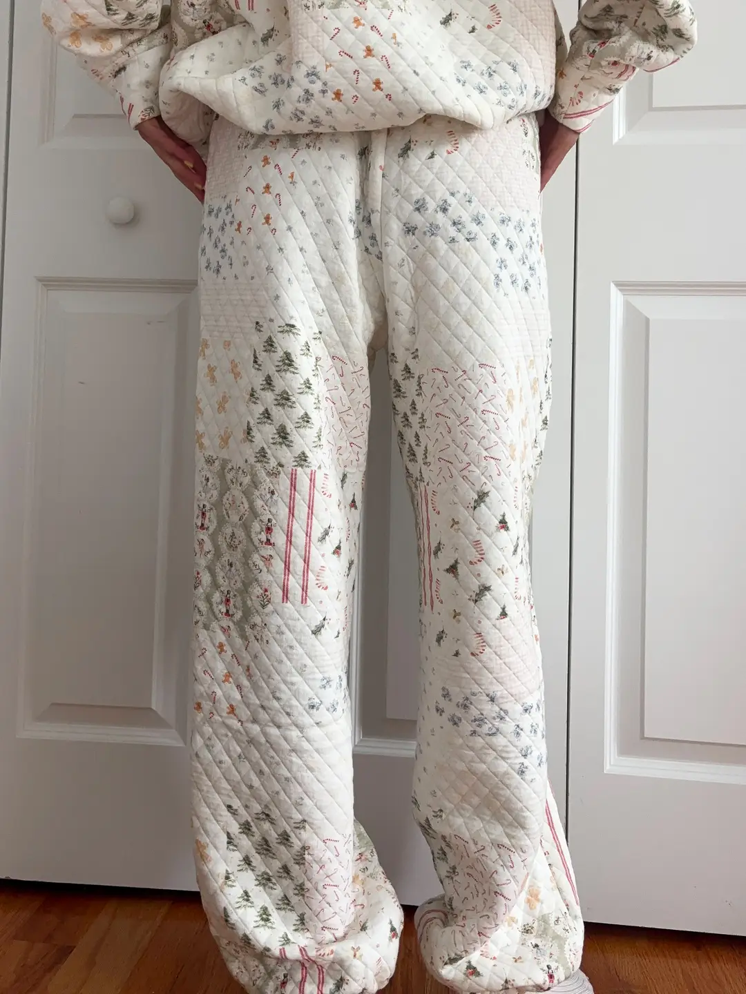 Christmas Holiday Quilted Joggers - Image 4