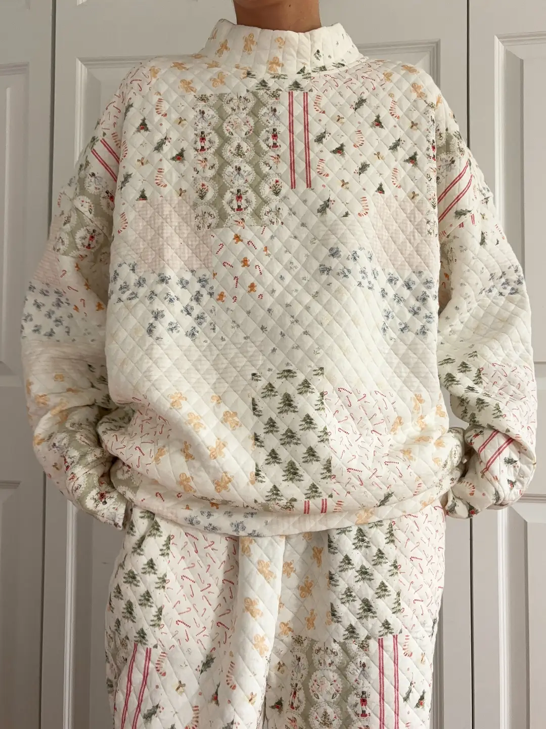 Christmas Holiday Quilted Mockneck Sweatshirt - Image 4