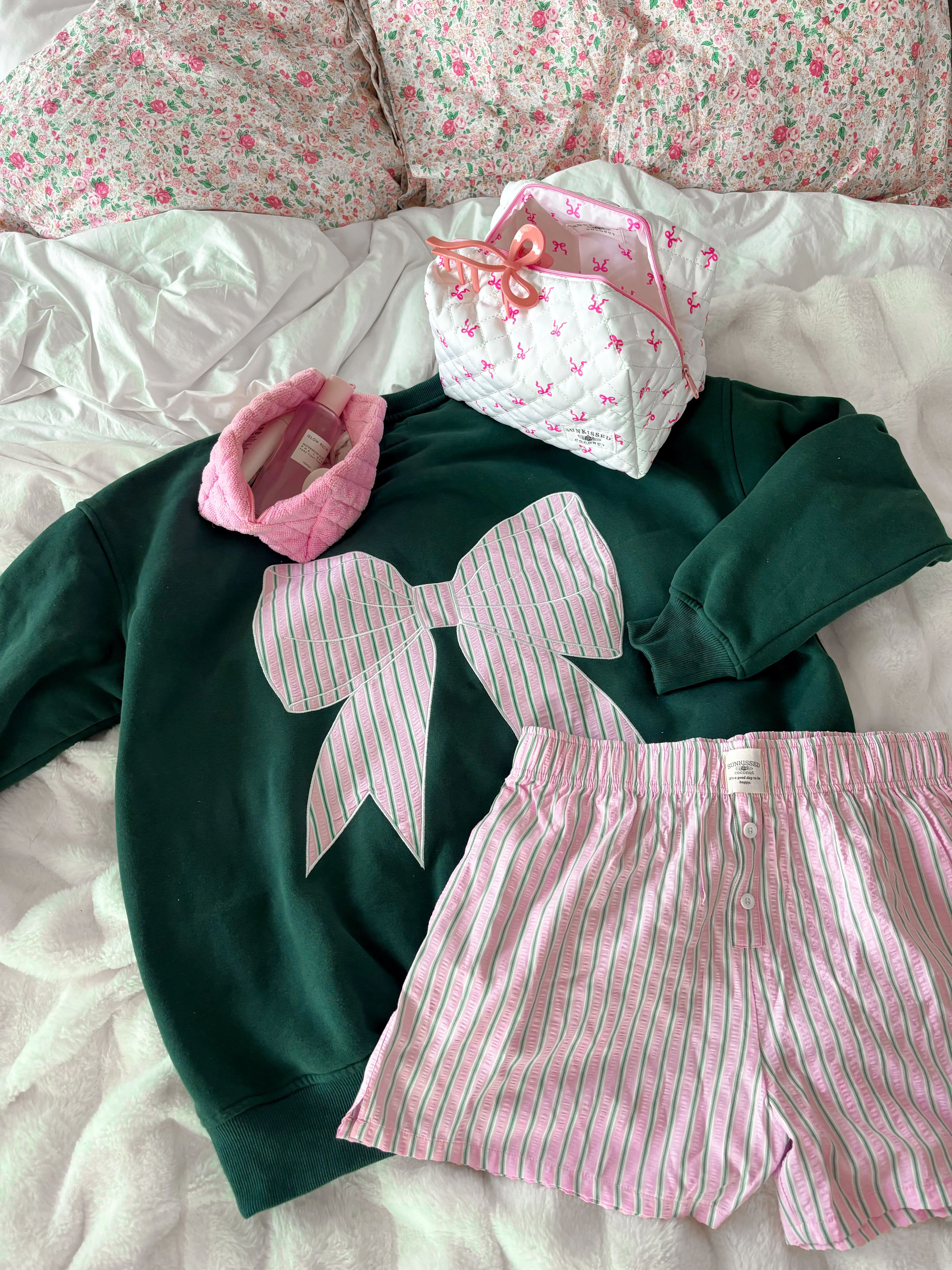 Winter Green Striped Bow Embroider Sweatshirt - Image 13
