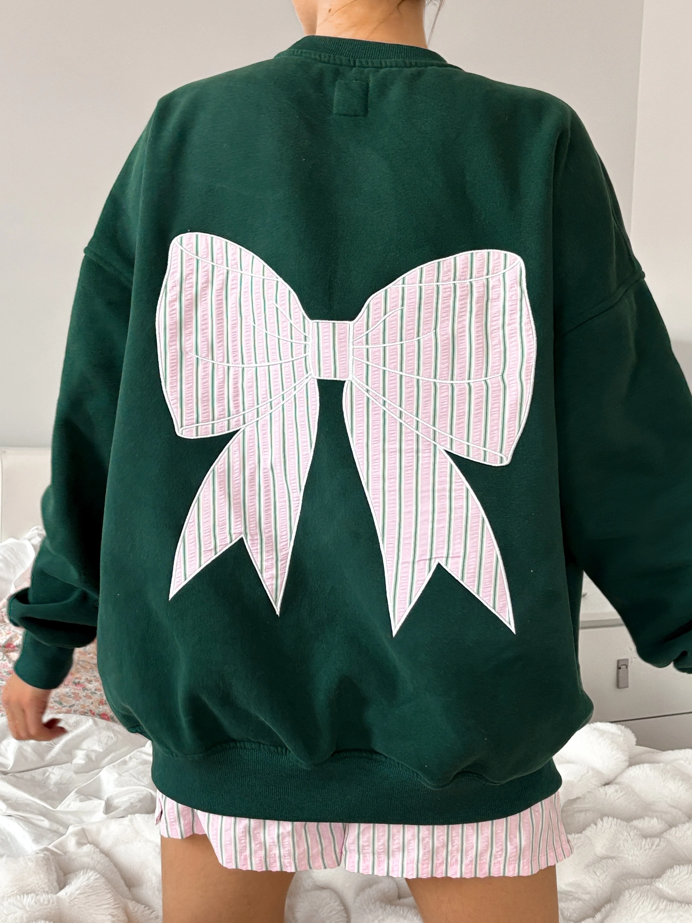 Winter Green Striped Bow Embroider Sweatshirt - Image 4