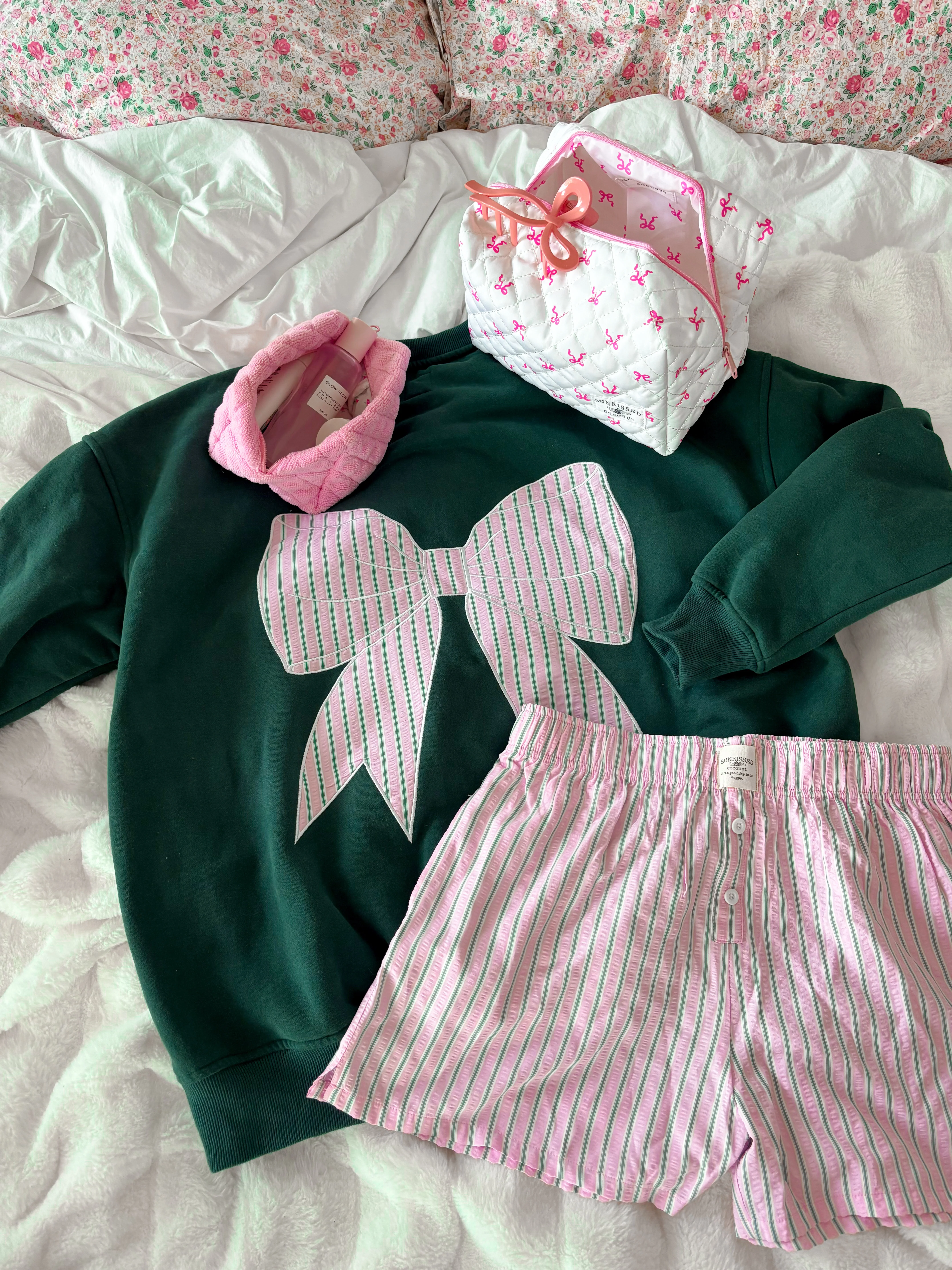 Winter Green Striped Bow Embroider Sweatshirt - Image 5