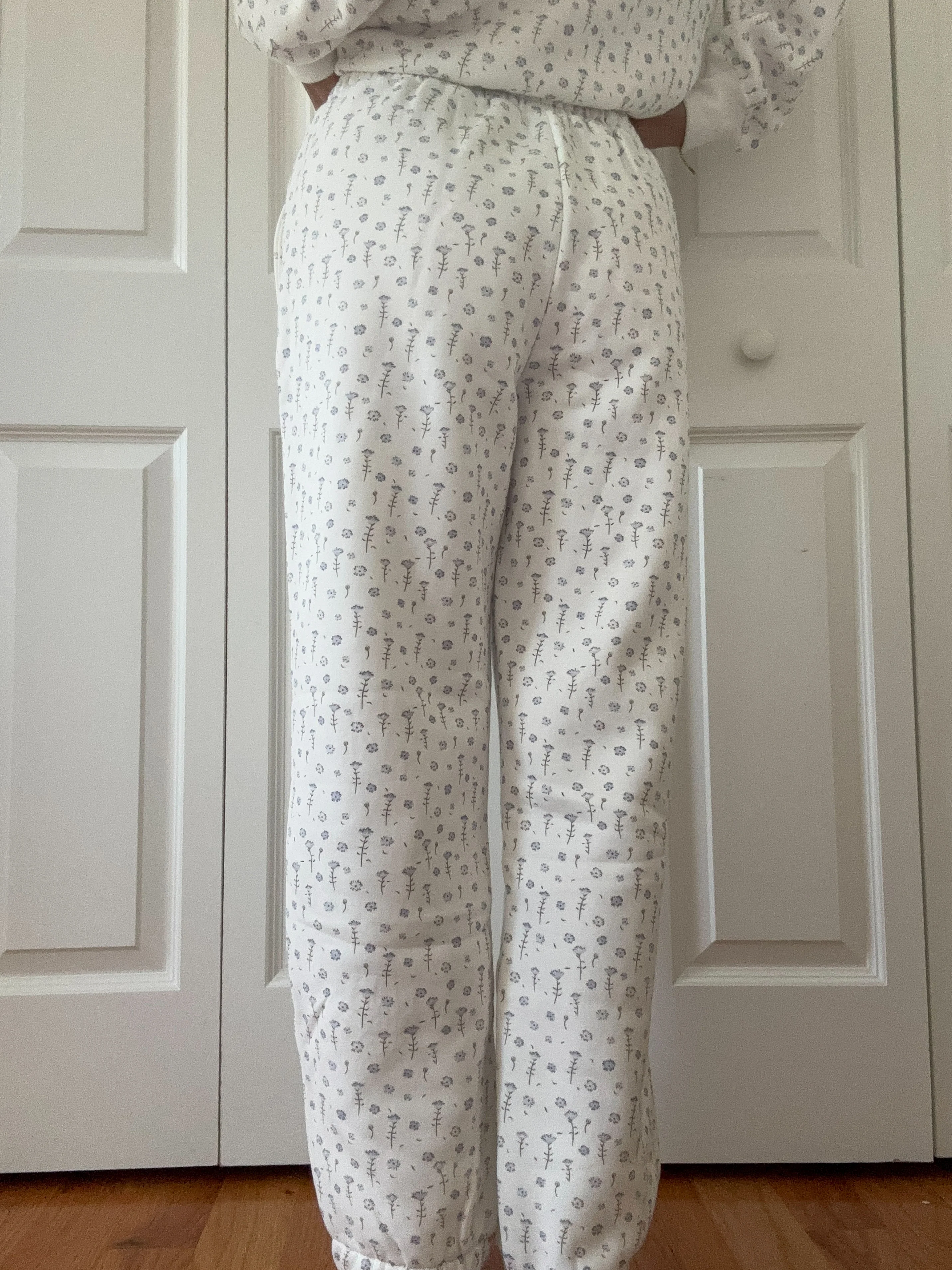 White Ditsy Blue Floral Joggers - Image 3