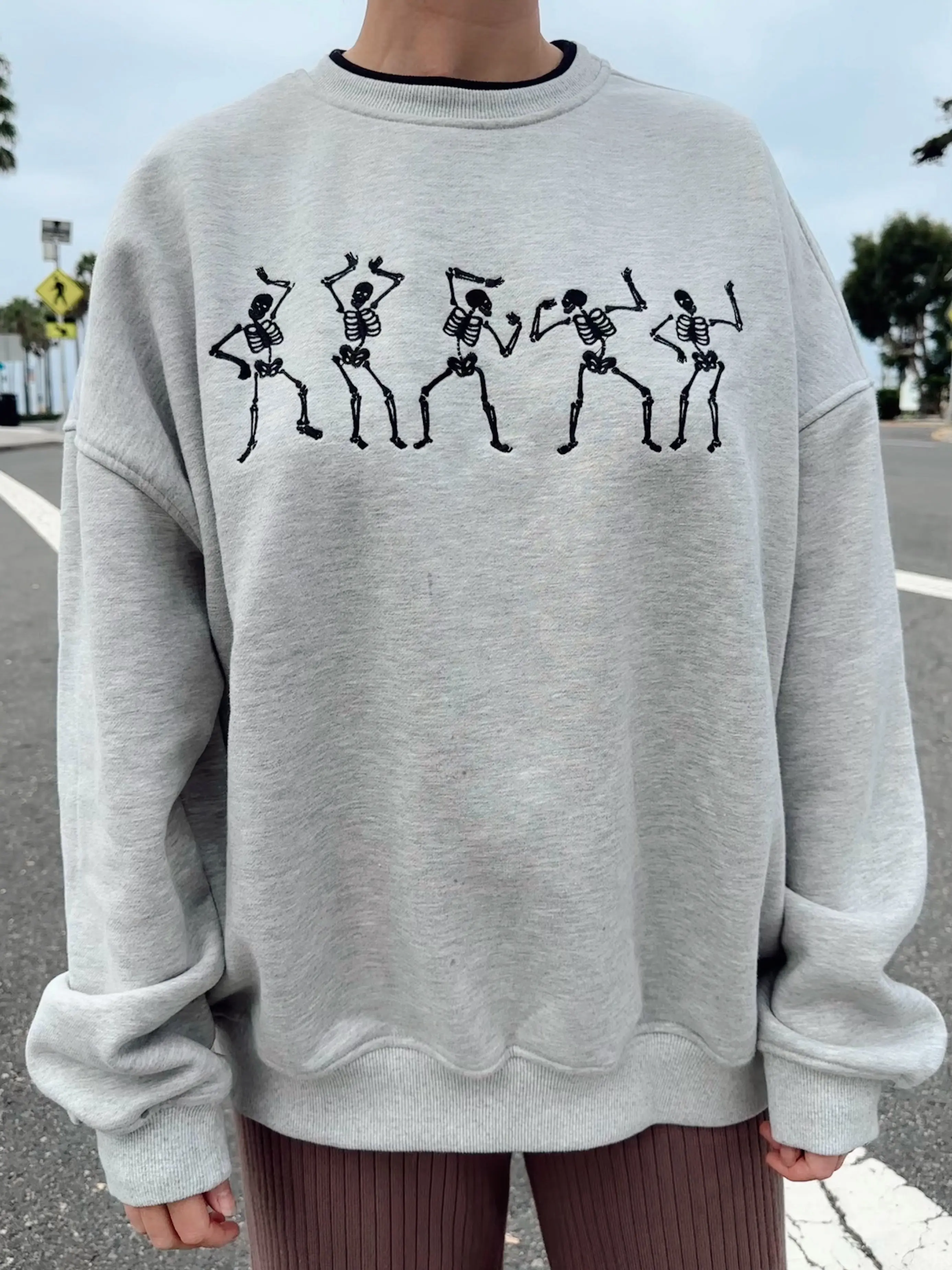 EMBROIDER SKELETON SWEATSHIRT - Image 7