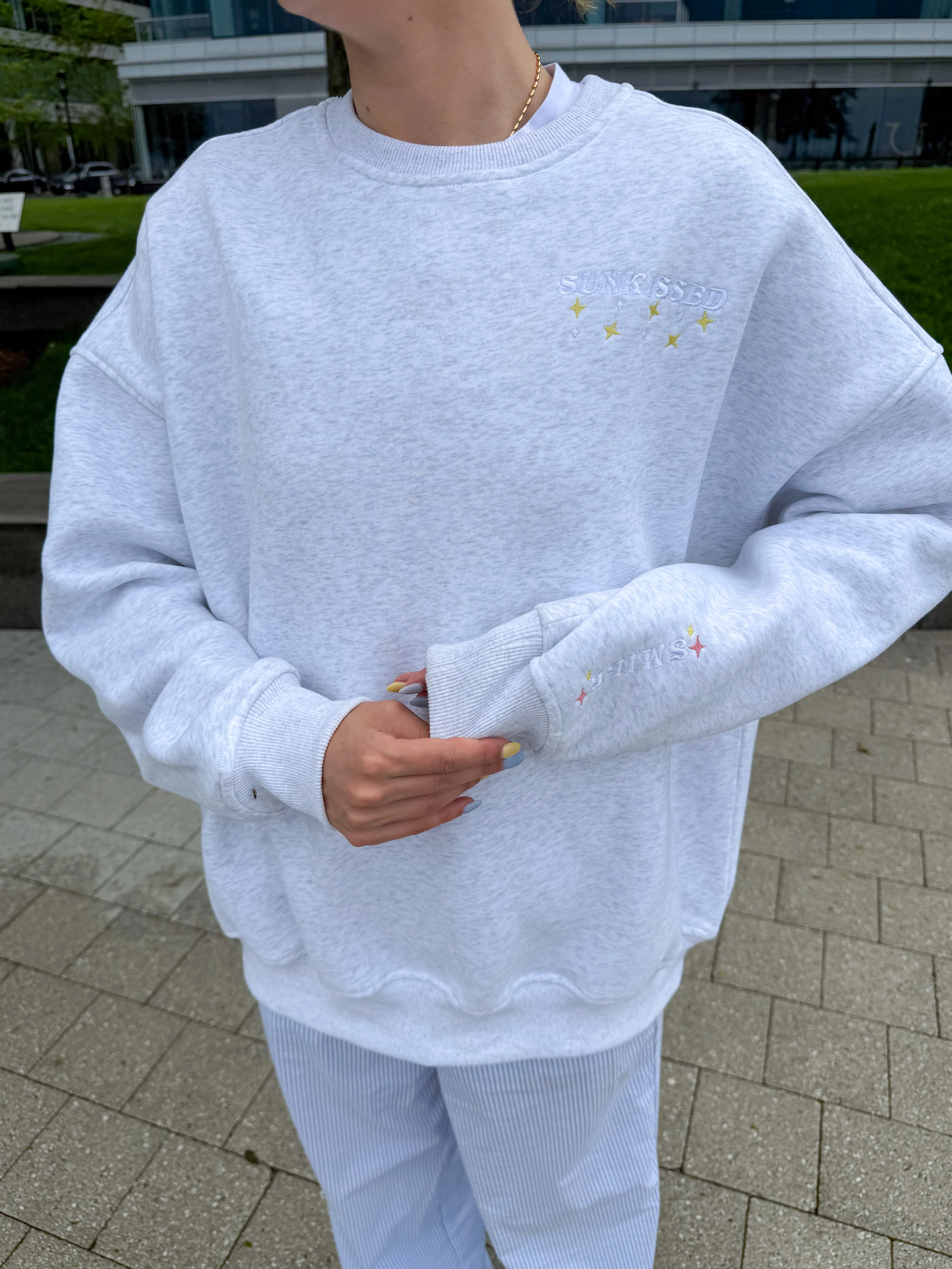 Pearl Grey Embroider Van Star Sweatshirt - Image 3