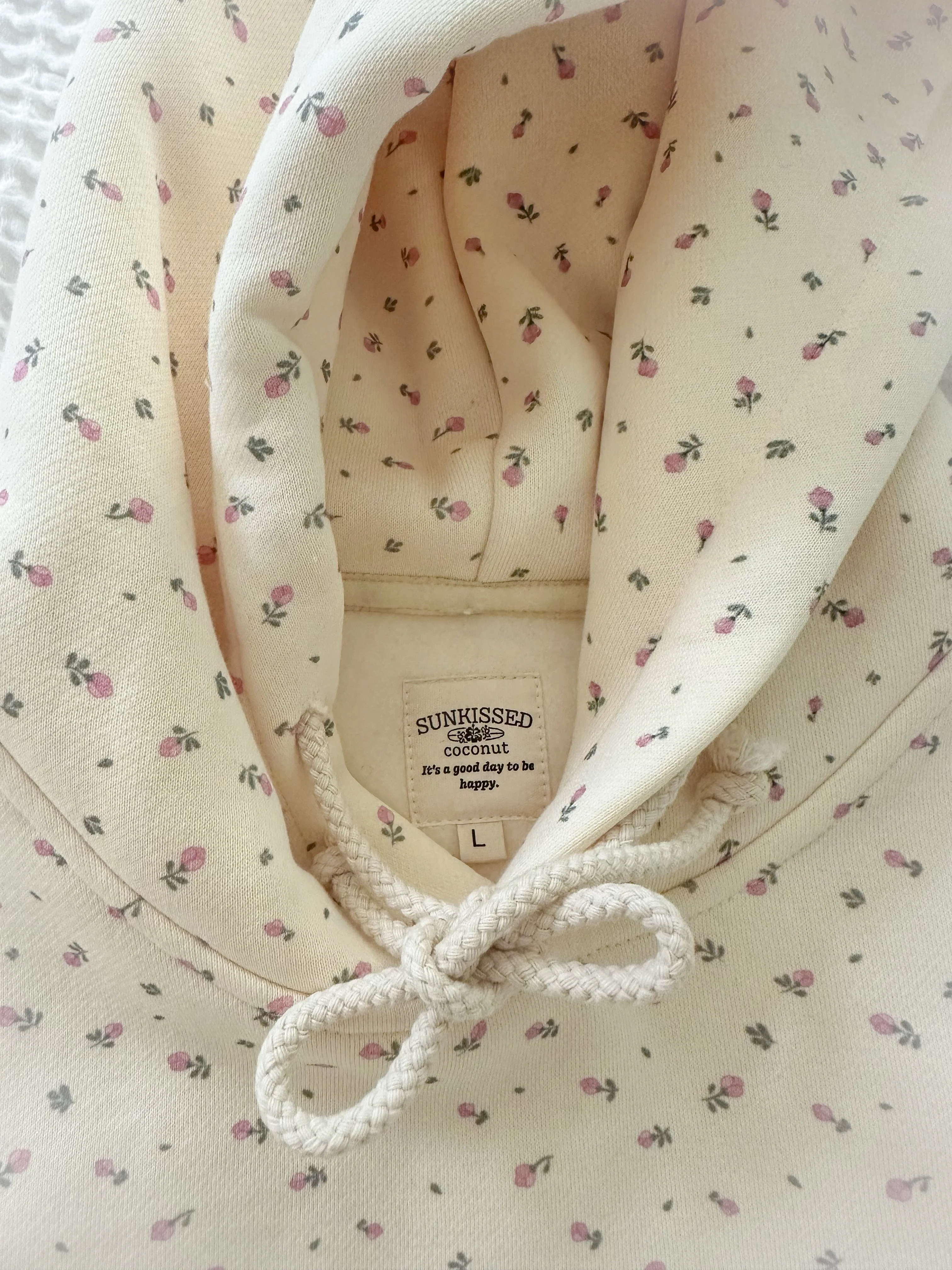 Toasted Cream Roses Embroider Hoodie - Image 3
