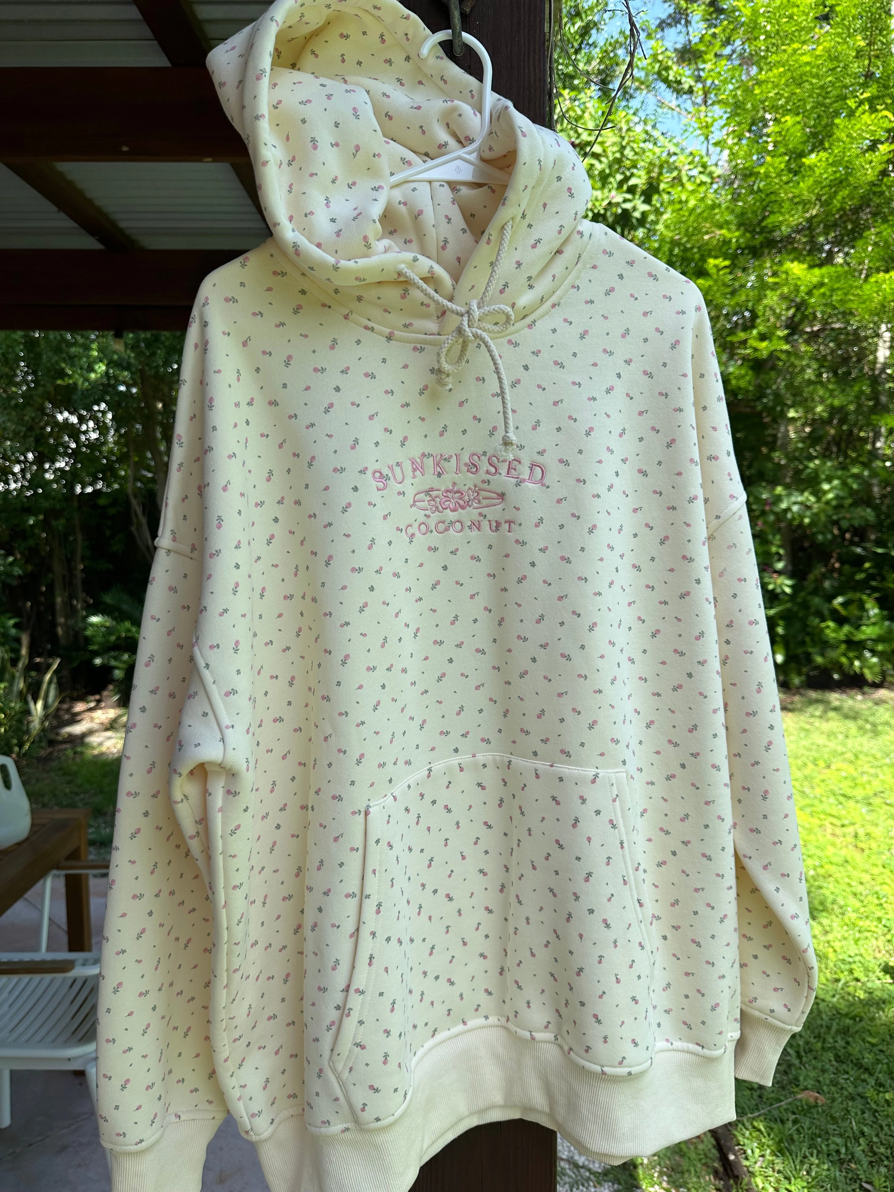 Toasted Cream Roses Embroider Hoodie - Image 5