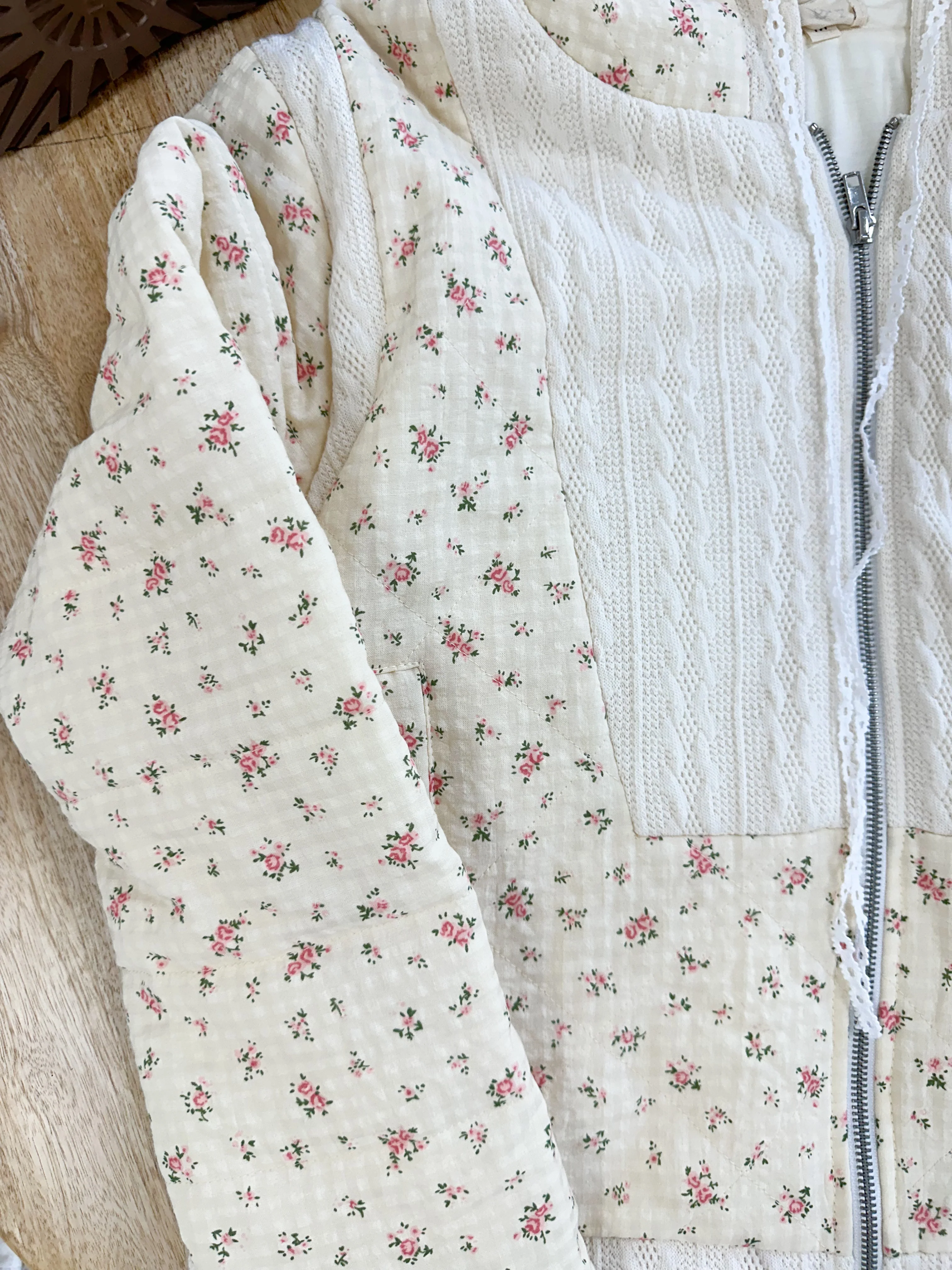 Flower Avenue Quilted Jacket - Image 16