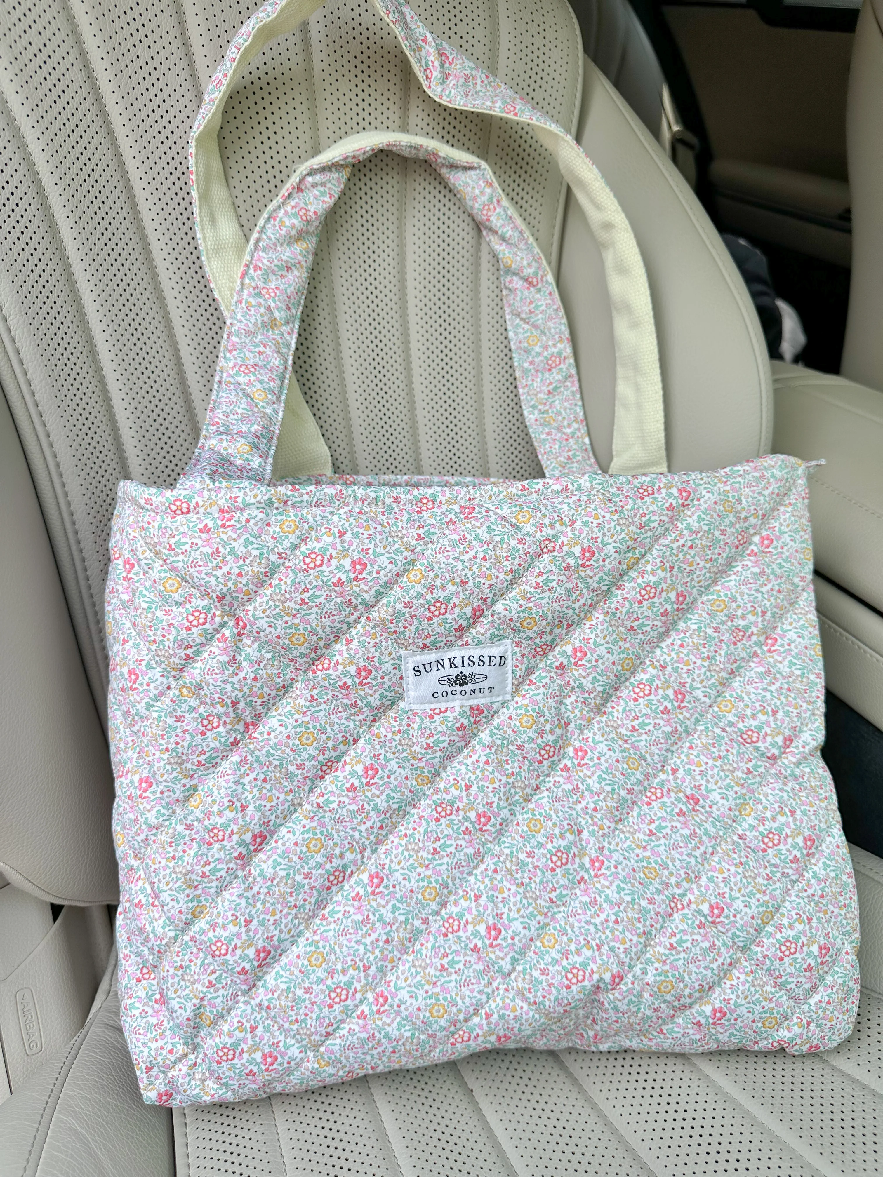 Floral Day In The Park Handmade Tote Zipper Bag - Image 4