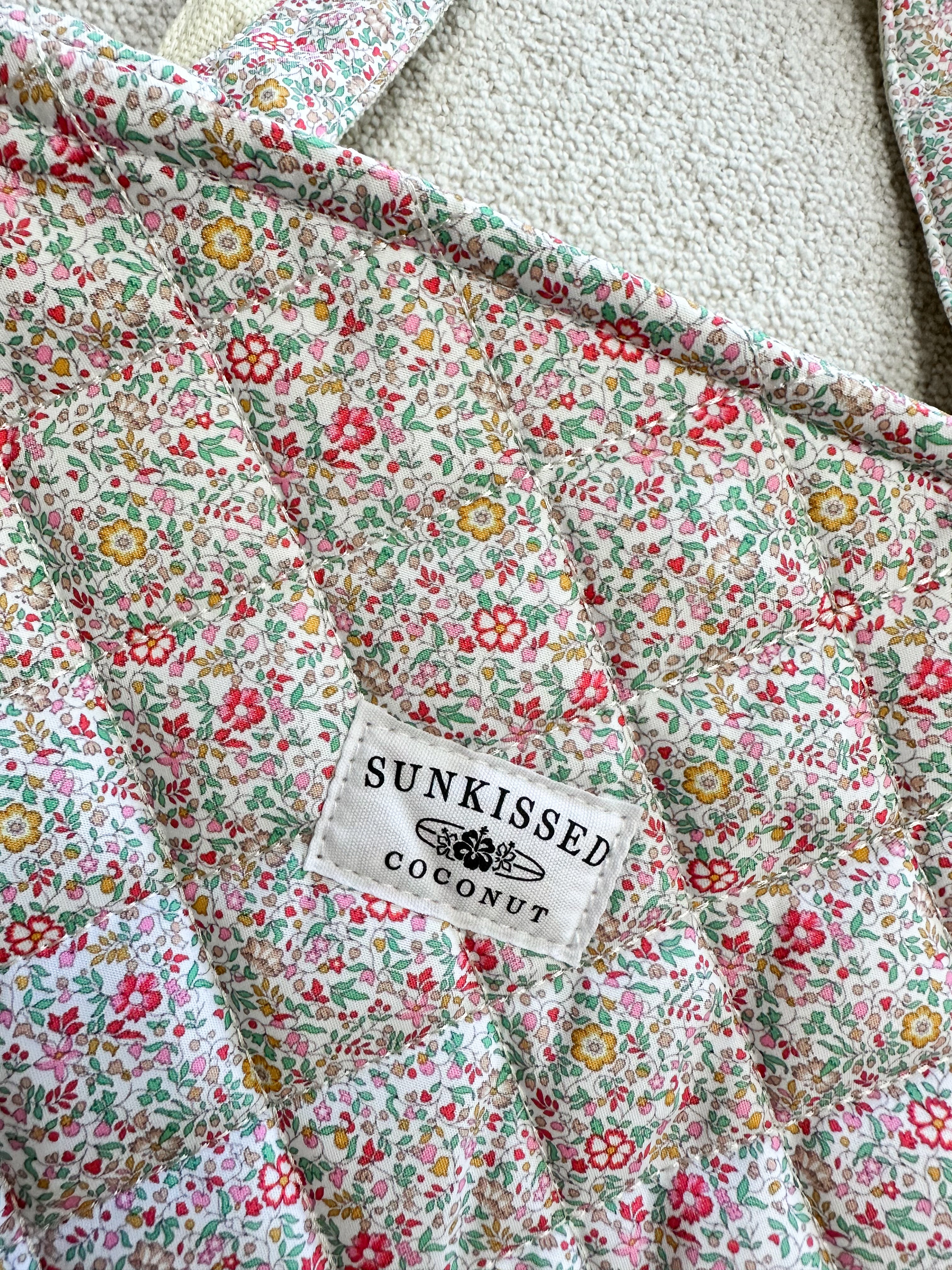 Floral Day In The Park Handmade Tote Zipper Bag - Image 7