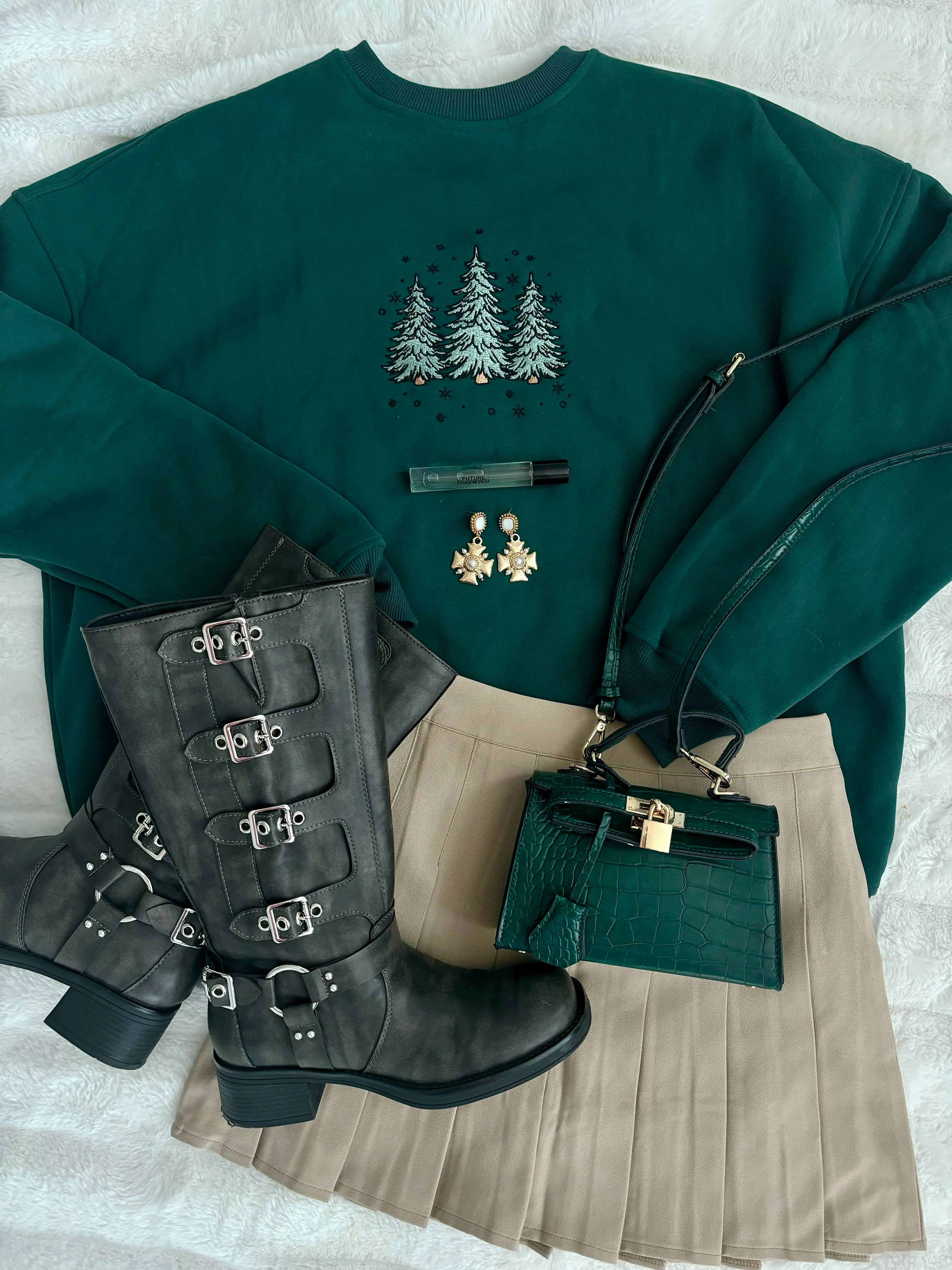 Winter Green Christmas Tree Embroider Sweatshirt - Image 3