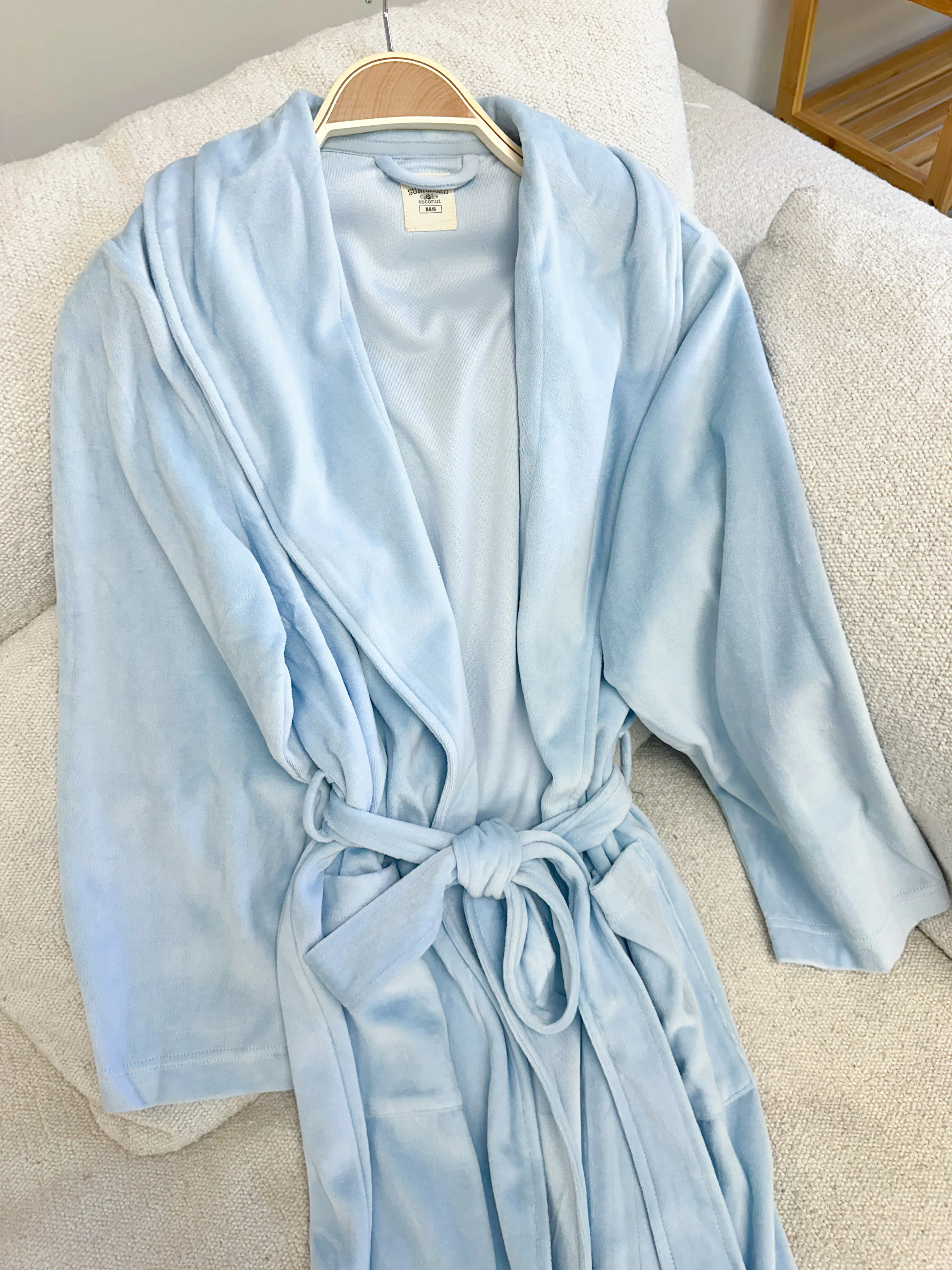 Light Blue Dream Hotel Robe - Image 5