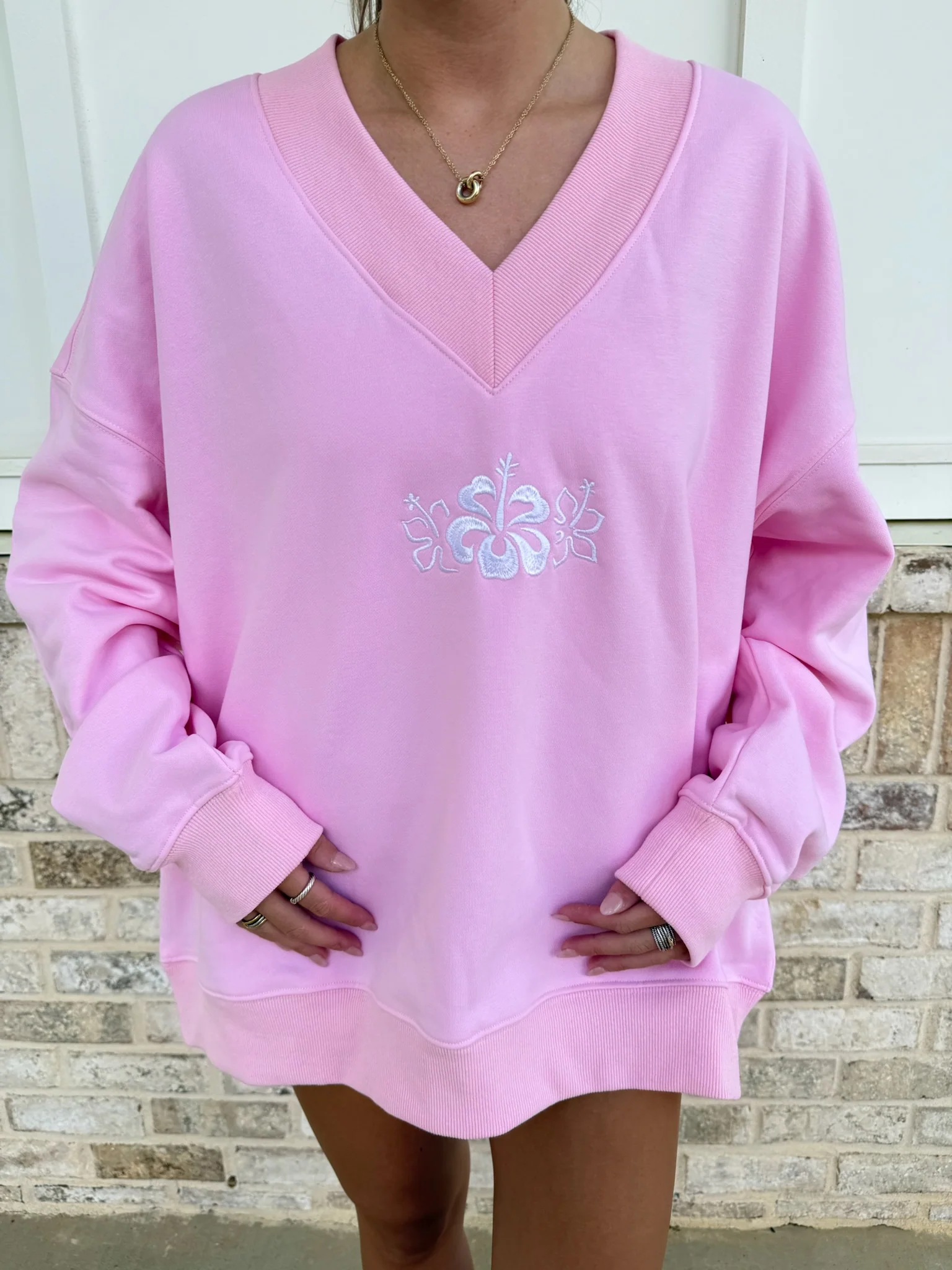 Soft Light Pink V-Neck Embroider Hibiscus Flower Sweatshirt