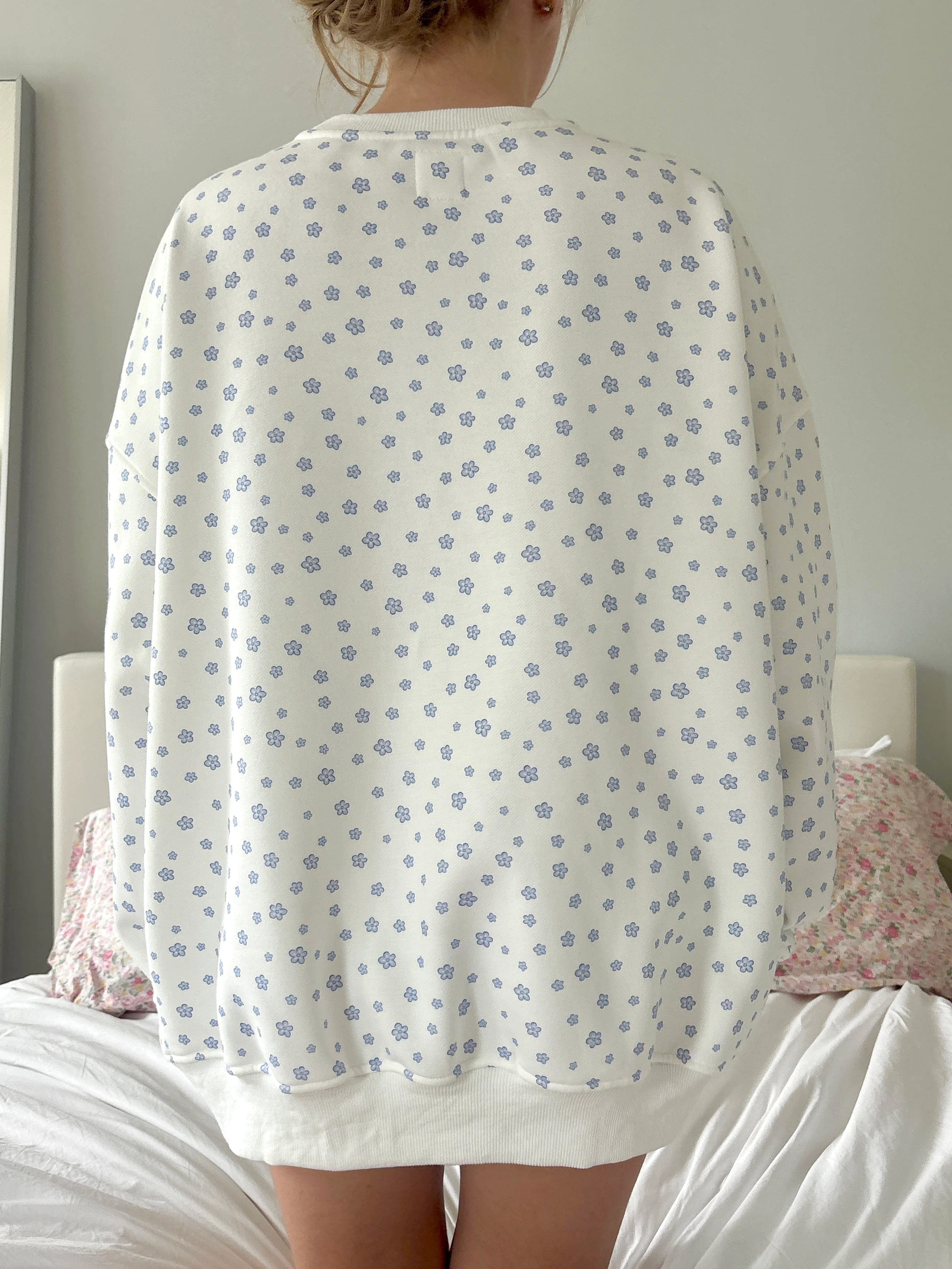 White Lilo Blue Floral Sweatshirt - Image 5
