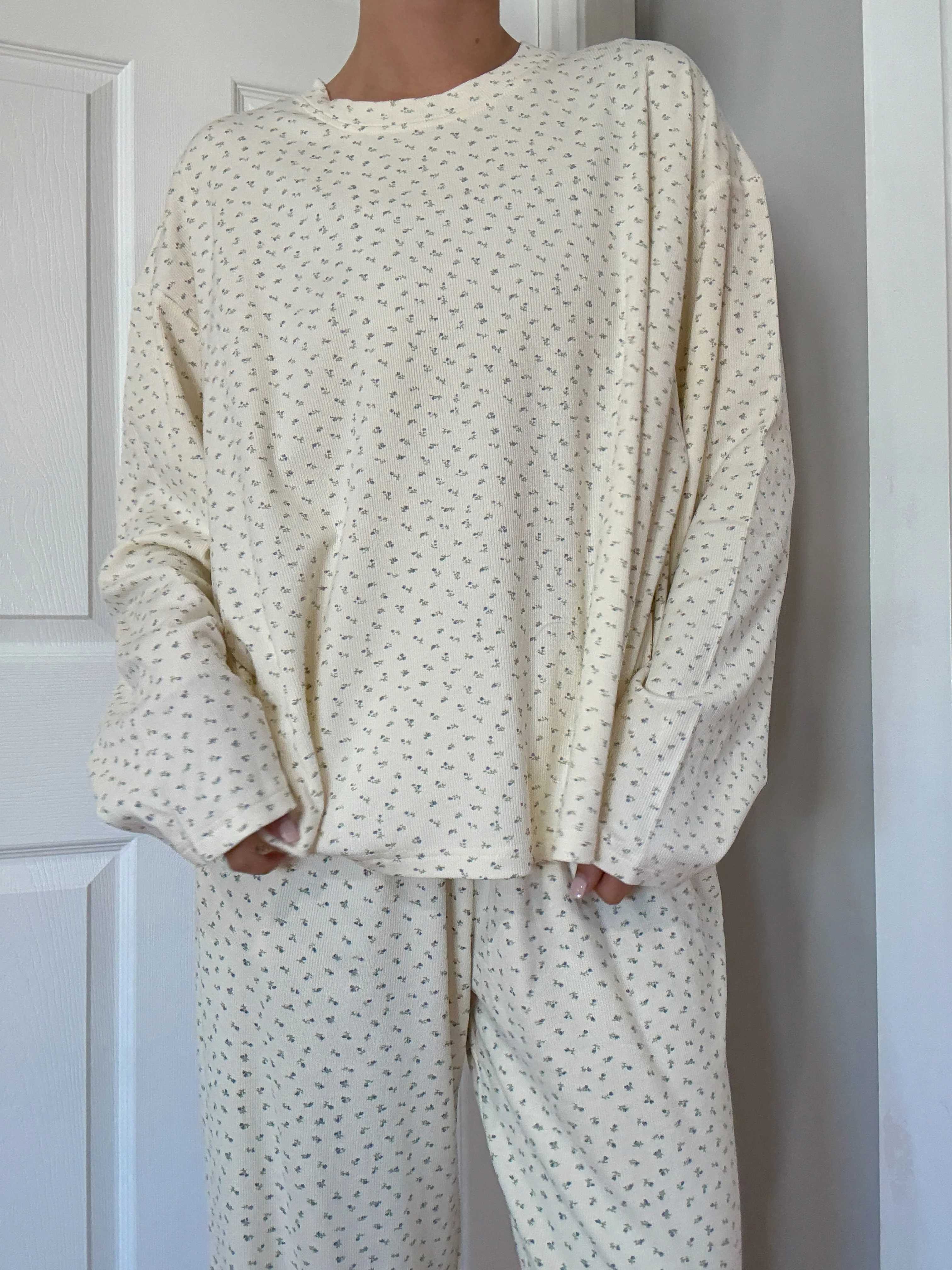 Pale Floral Long Sleeve Pajama Top - Image 33