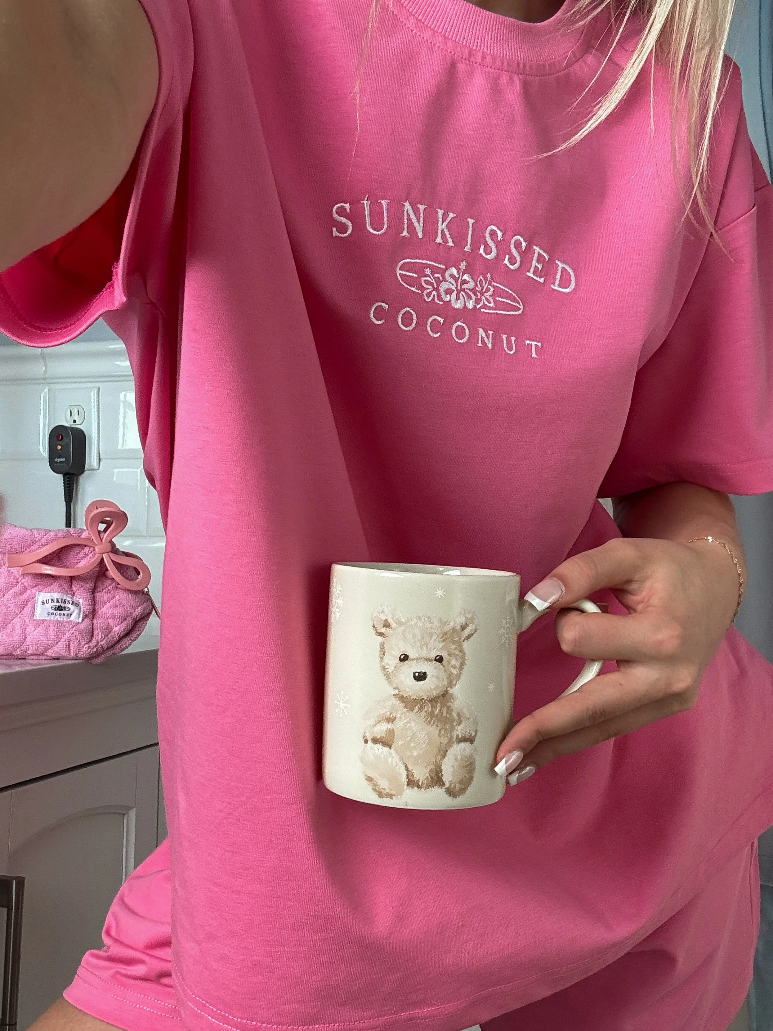 Malibu Pink Basic Watercolor Embroider Tee - Image 8