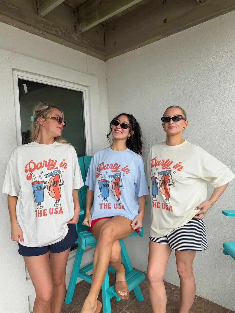 Midweight Party In The USA Hotdog Tee - Image 8