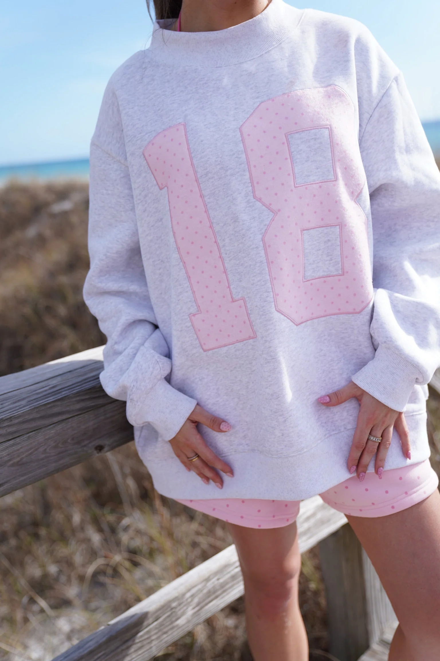 Polka Dot 18 Number Embroider Mockneck Sweatshirt - Image 3