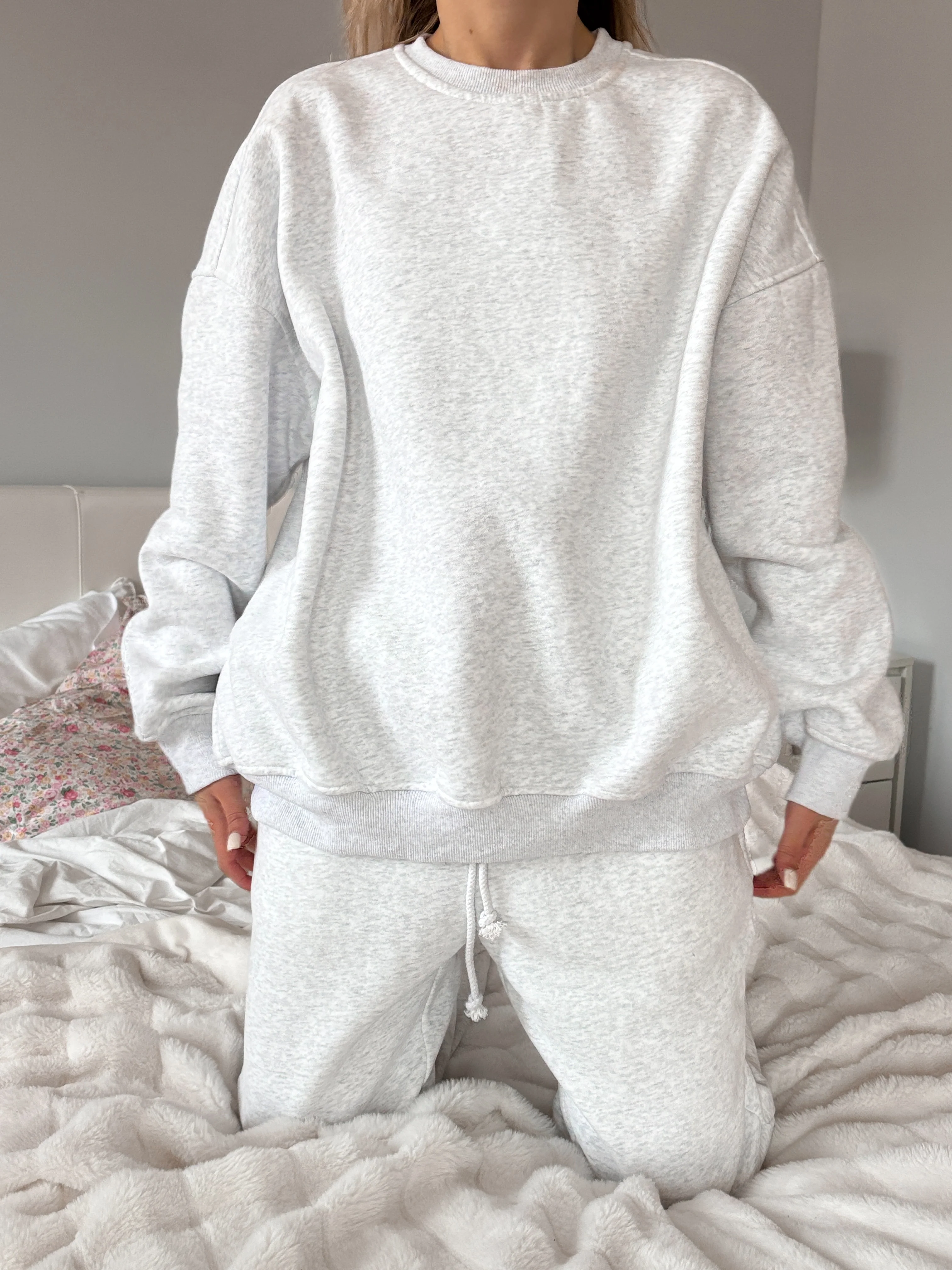 Pearl Grey Basic Blank Sweatshirt - Image 3