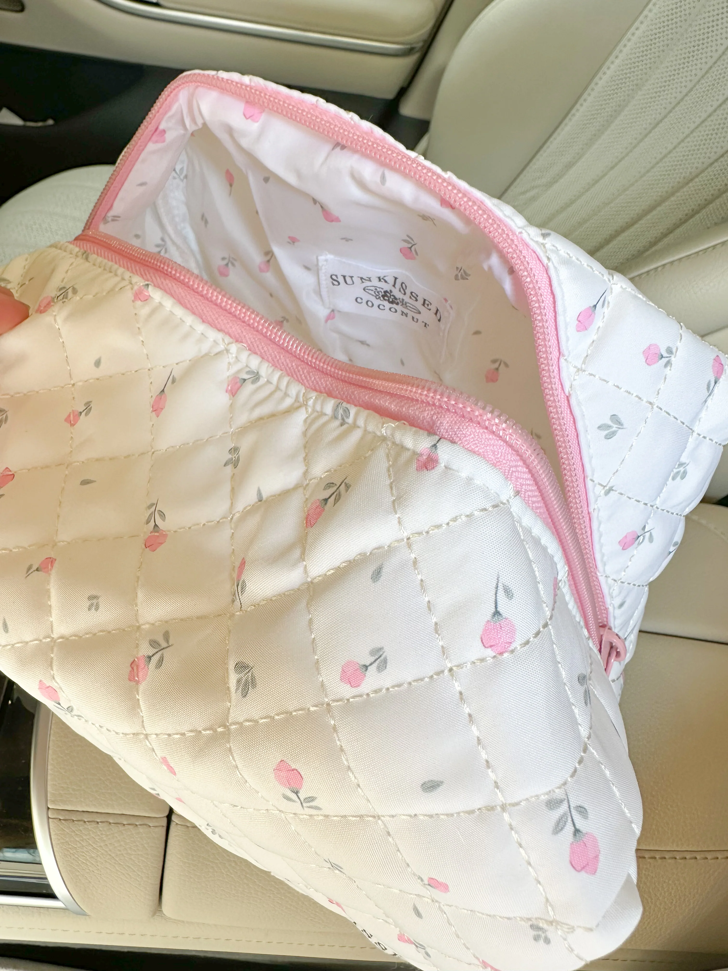 Roses Handmade Travel Bag - Image 8