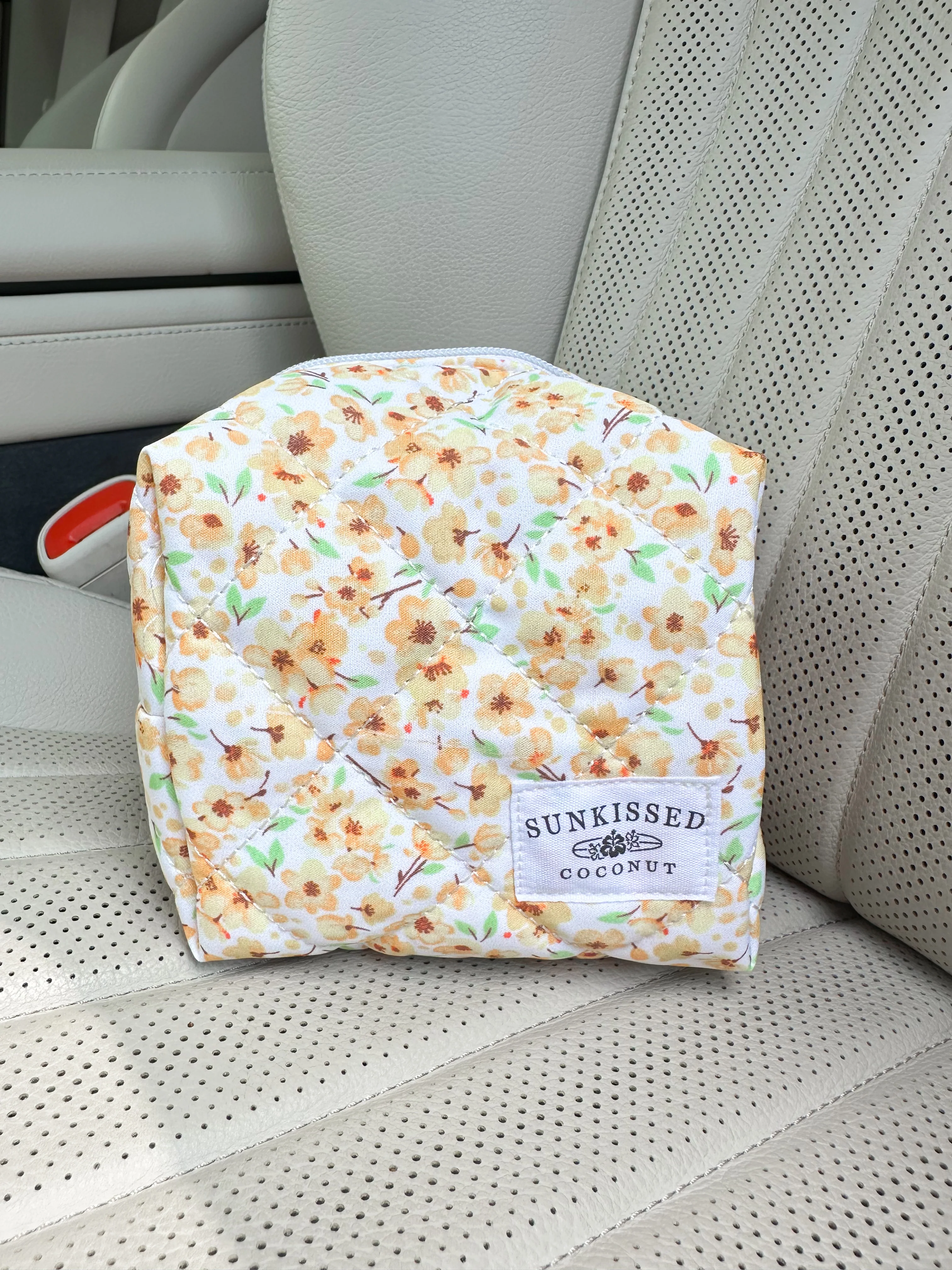 Small Yellow Flower Quilted Handmade Travel Bag - Image 3
