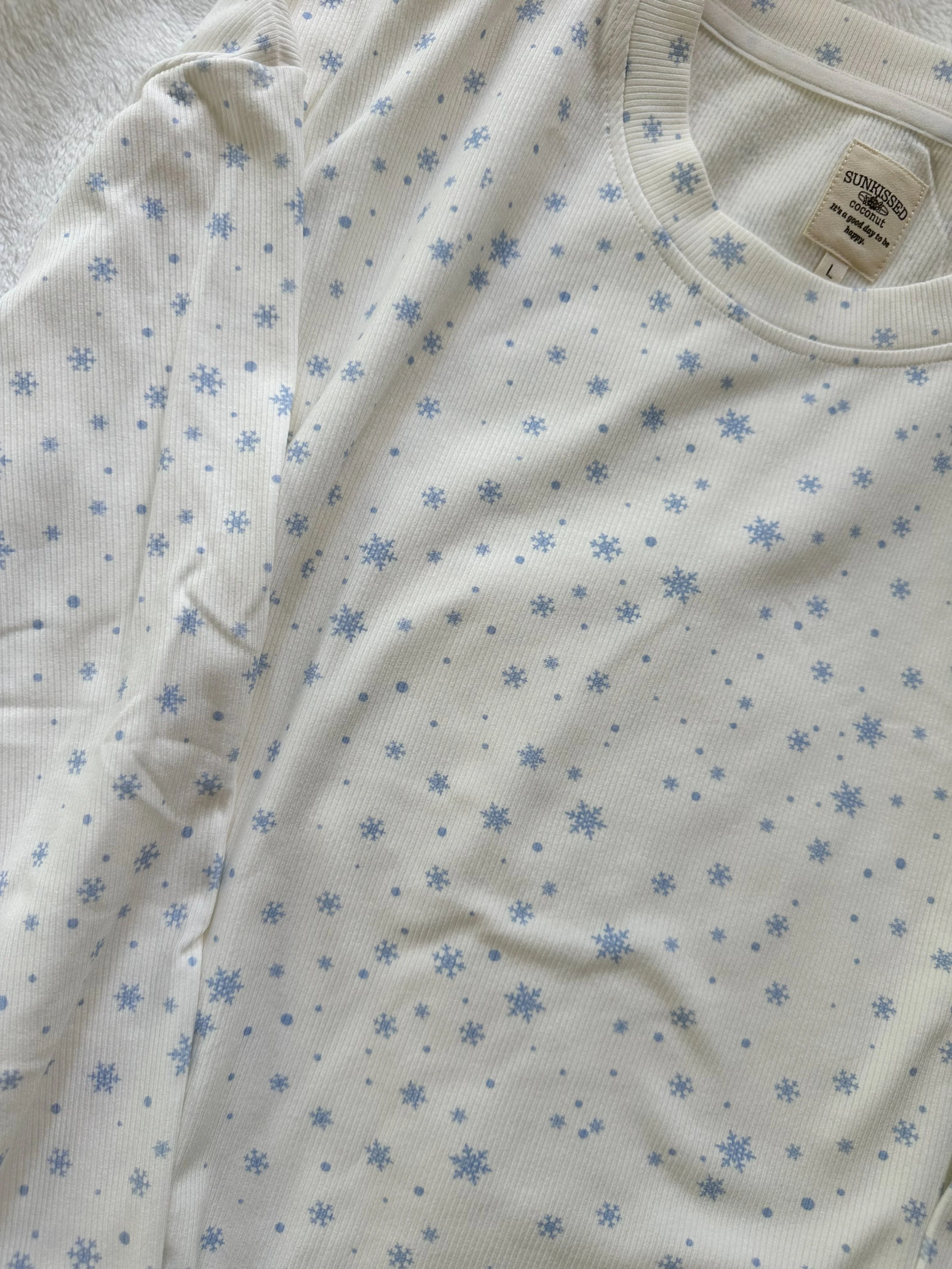 Snowflake Sunkissedcoconut Long Sleeve Pajama Top - Image 10