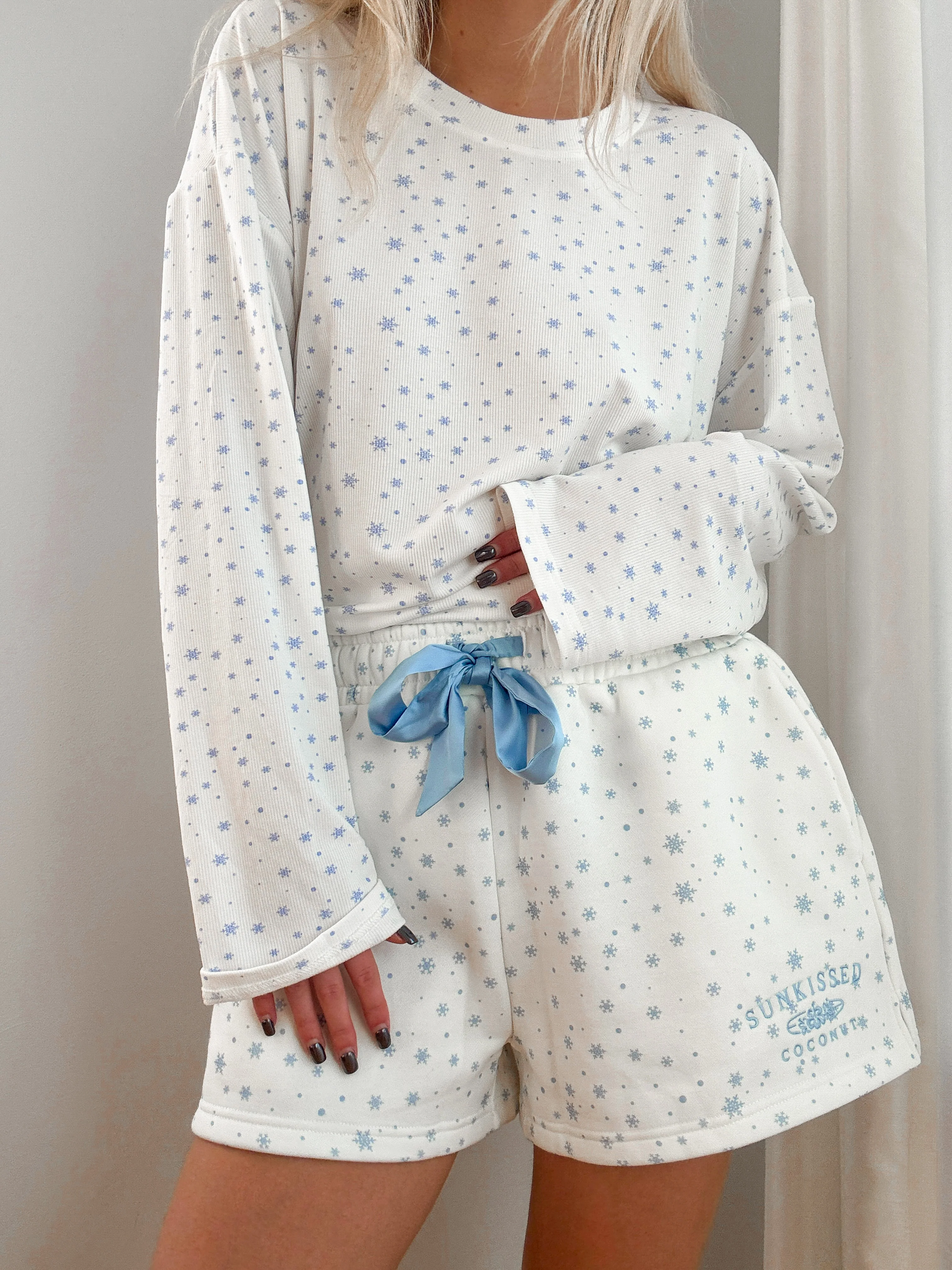 Snowflake Sunkissedcoconut Embroider Shorts - Image 11