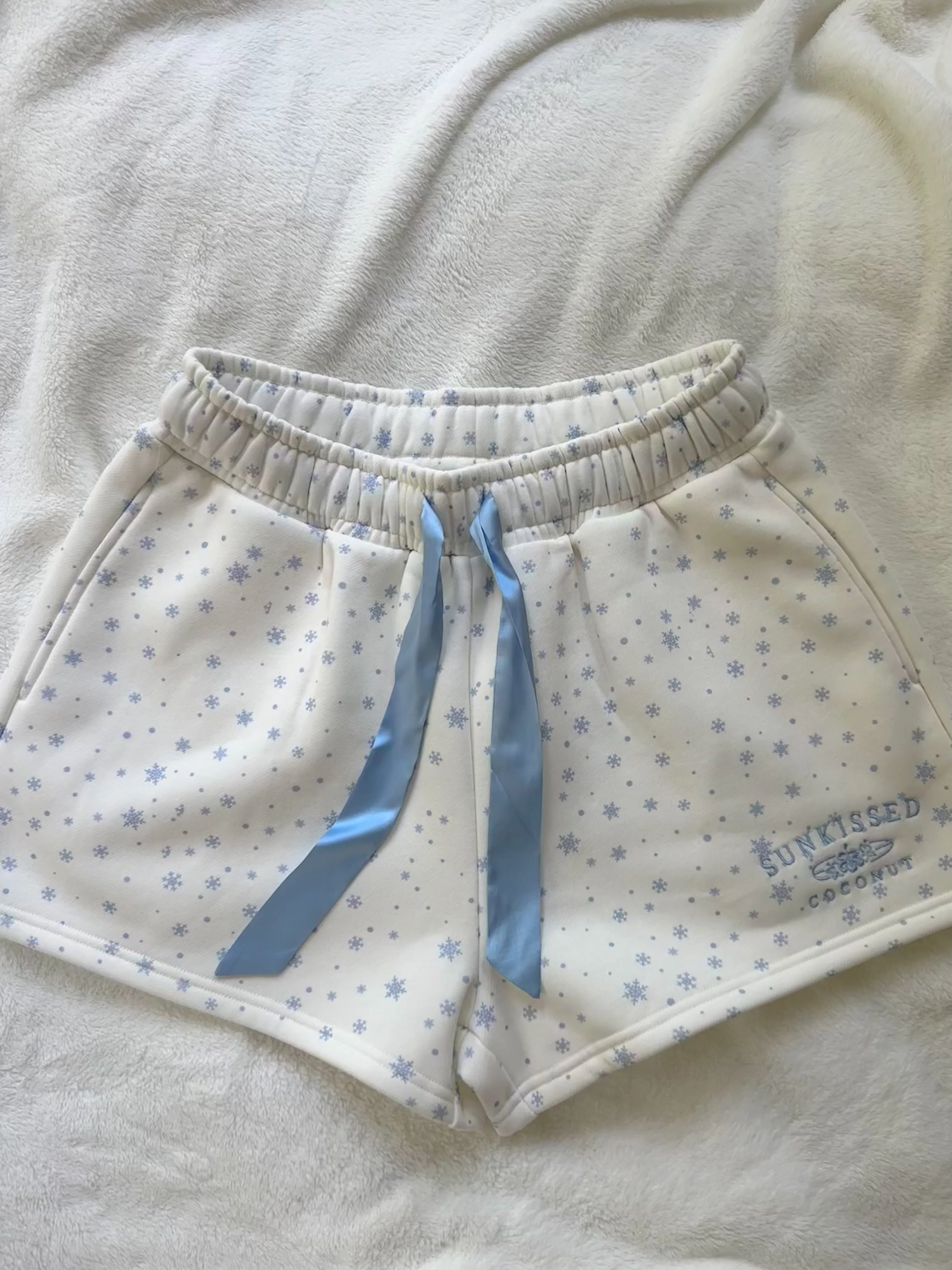 Snowflake Sunkissedcoconut Embroider Shorts - Image 4