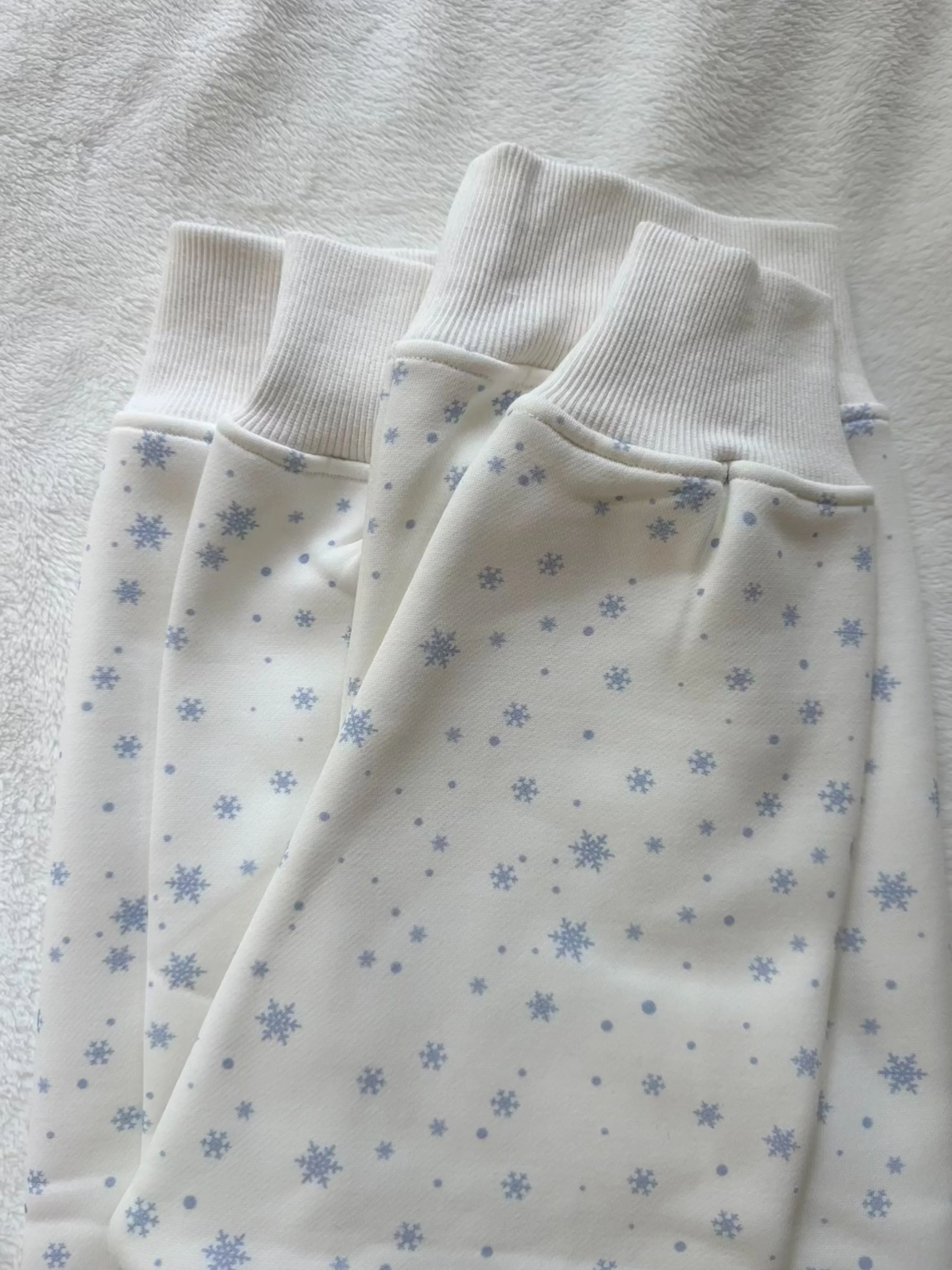Snowflake Sunkissedcoconut Embroider Sweatshirt - Image 7
