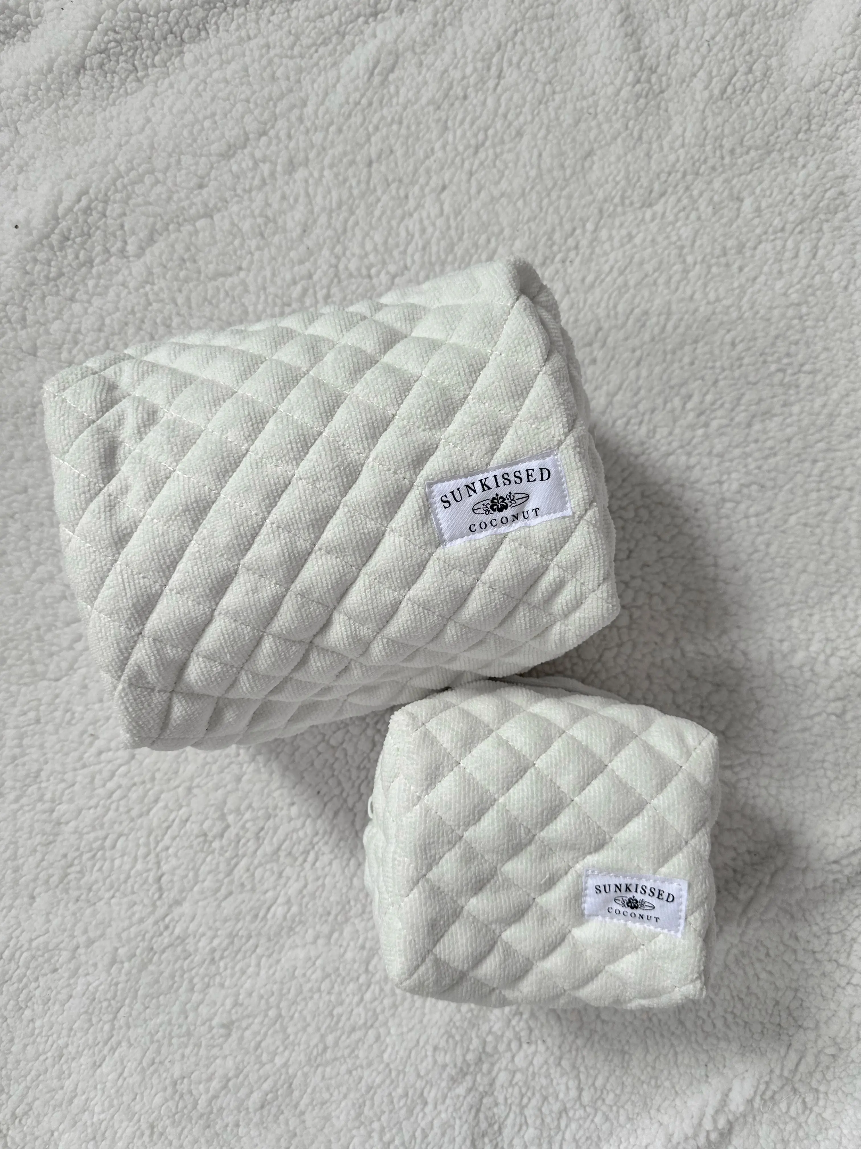 Small Teddy Bear Quilted Handmade Travel Bag - Image 10