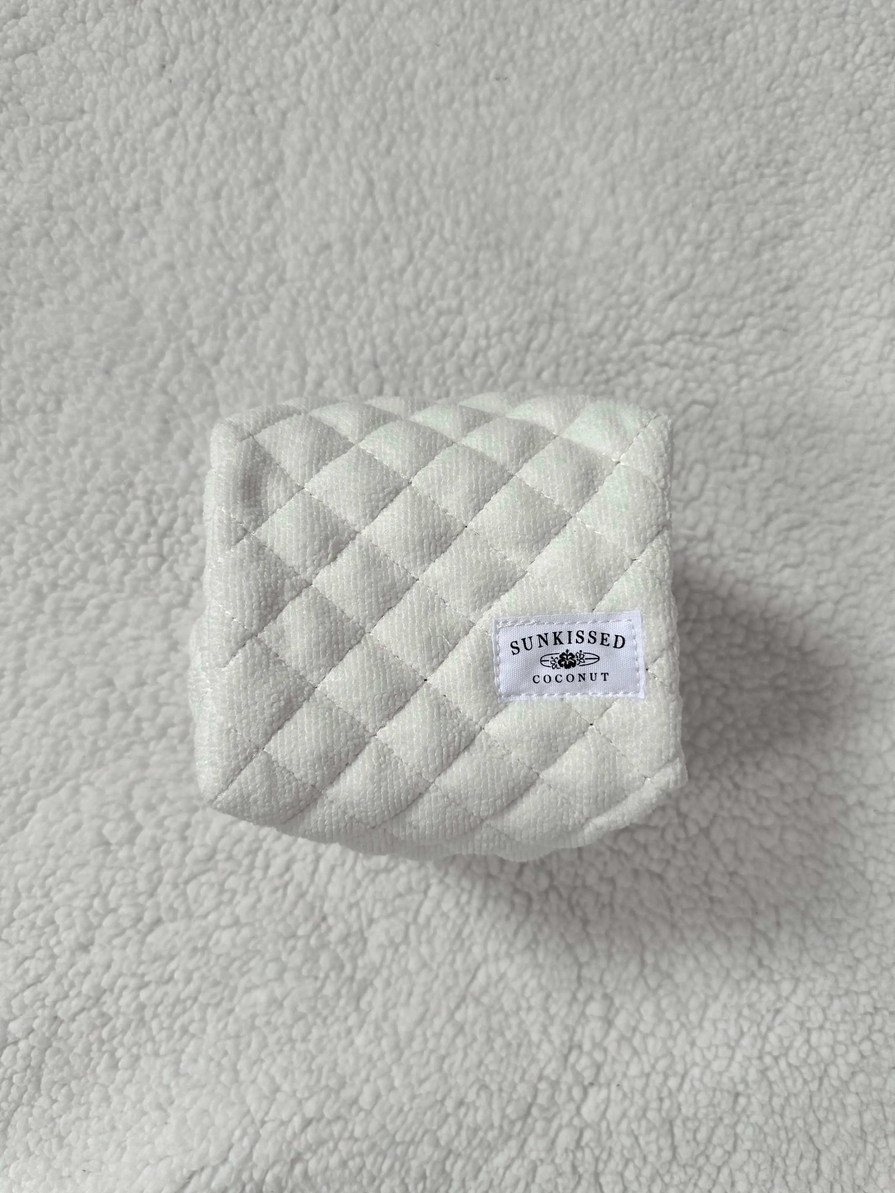 Small Teddy Bear Quilted Handmade Travel Bag - Image 4