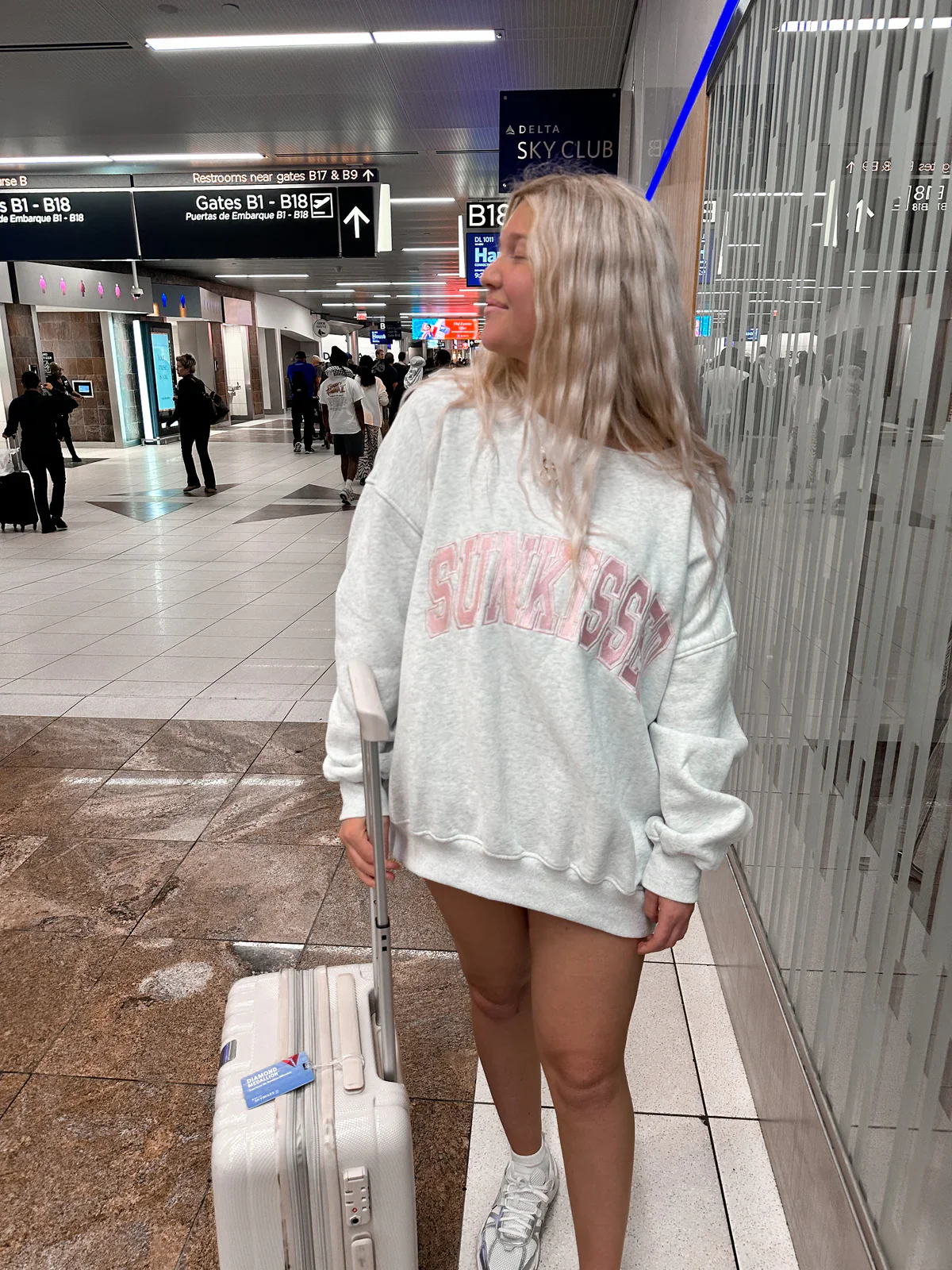 Sunkissed Collegiate Embroider Oversized Crewneck Sweatshirt - Image 18