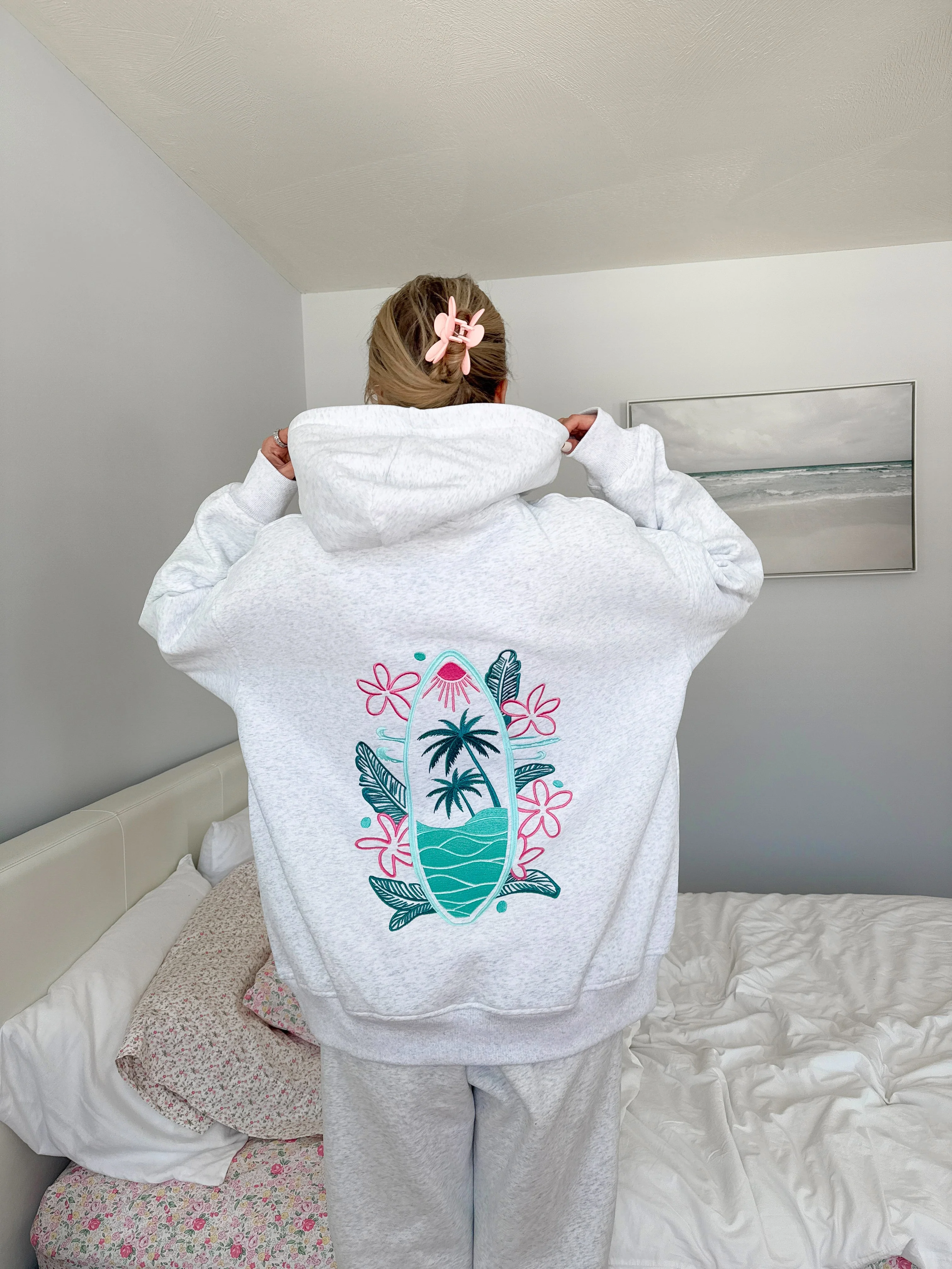 Pearl Grey Surfing The Waves Embroider Hoodie - Image 12