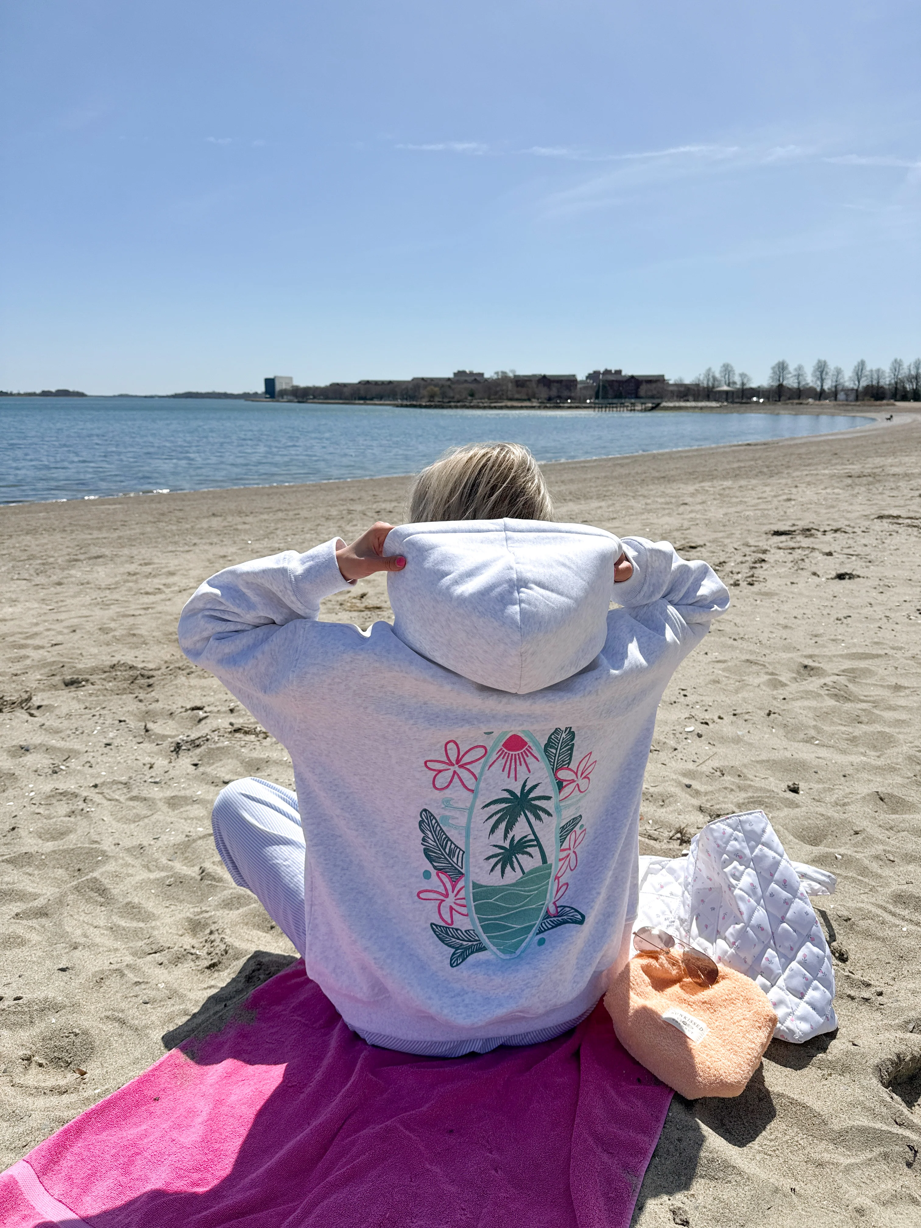 Pearl Grey Surfing The Waves Embroider Hoodie - Image 13