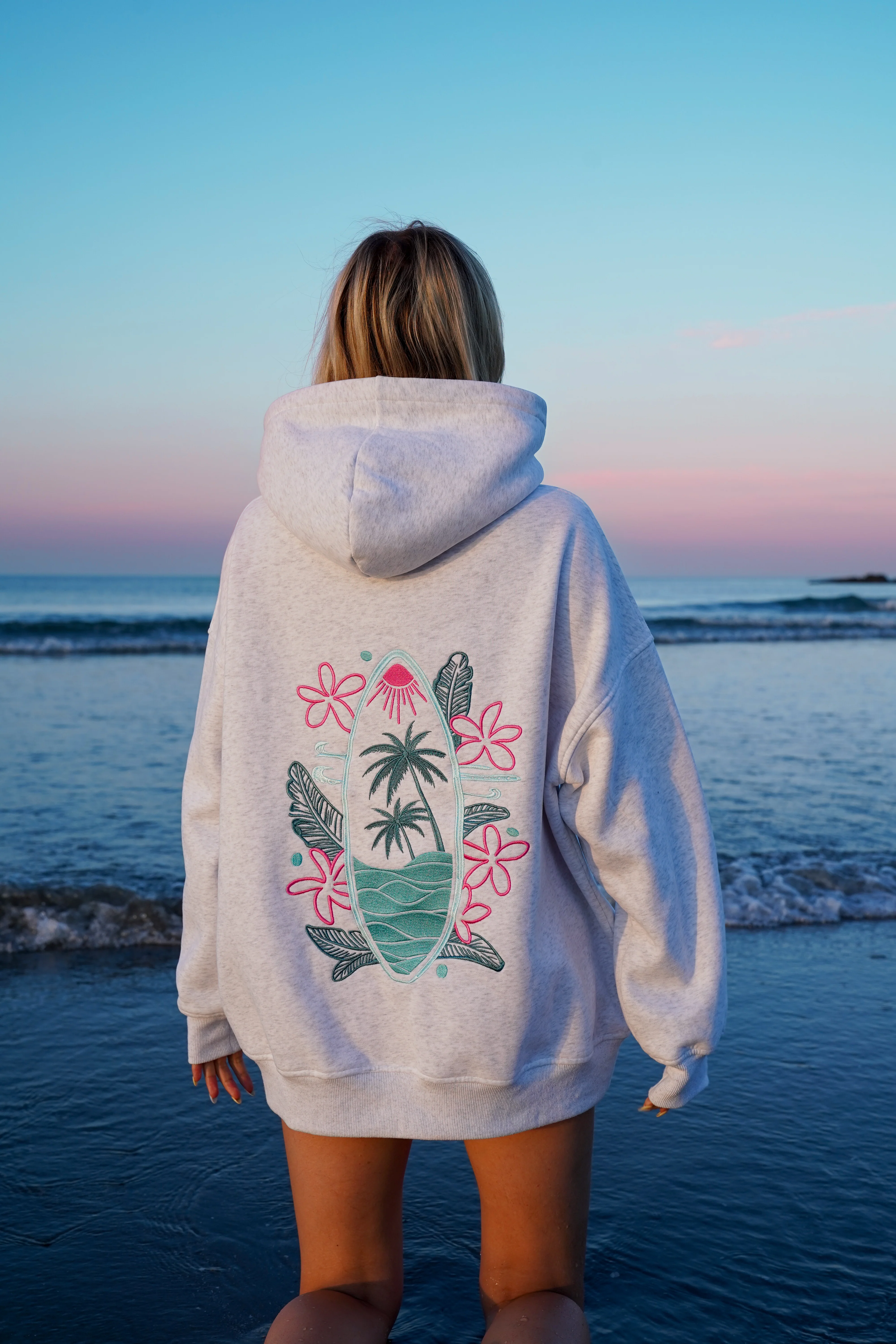 Pearl Grey Surfing The Waves Embroider Hoodie - Image 16