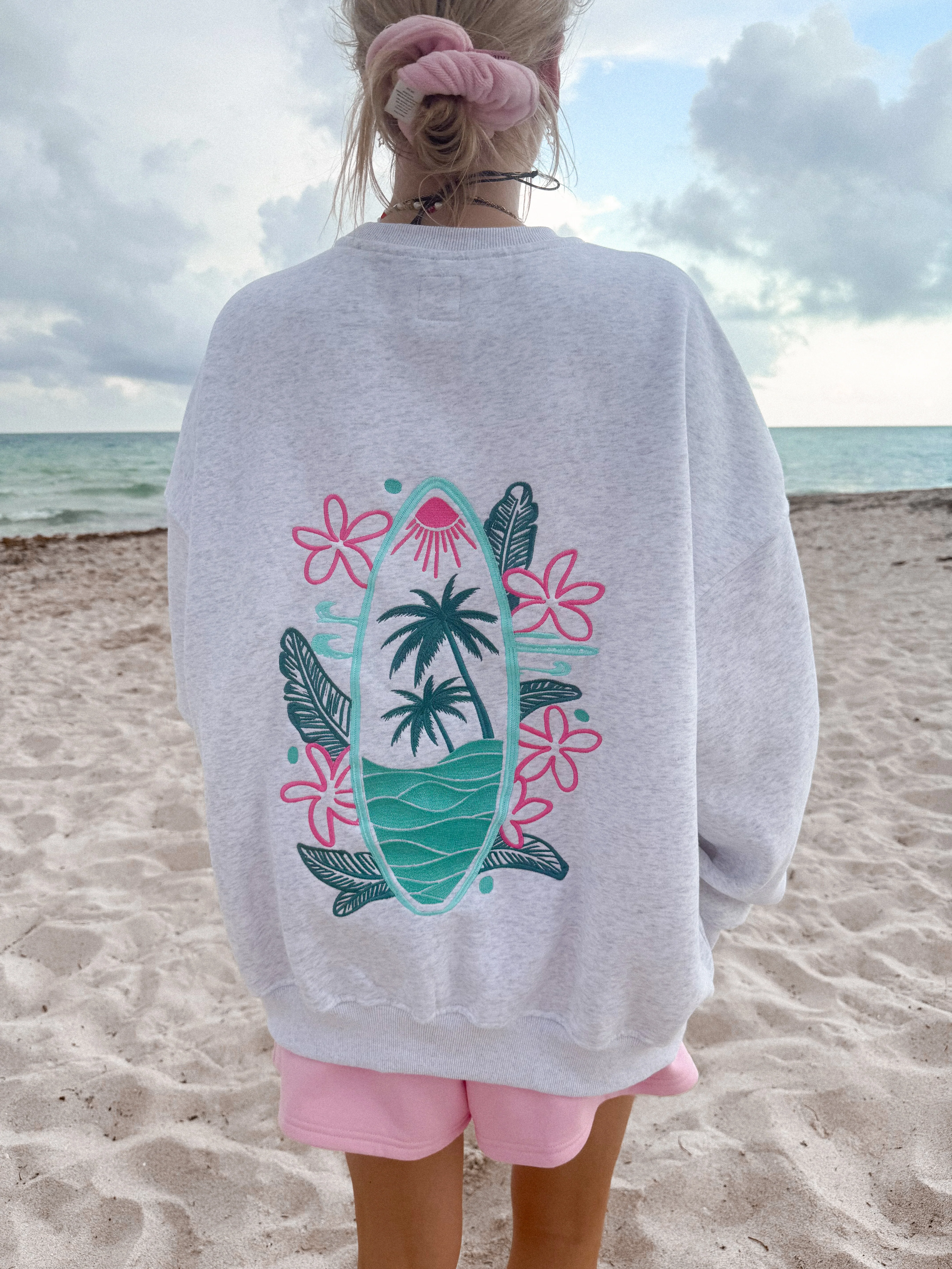 Pearl Grey Surfing The Waves Embroider Sweatshirt - Image 2