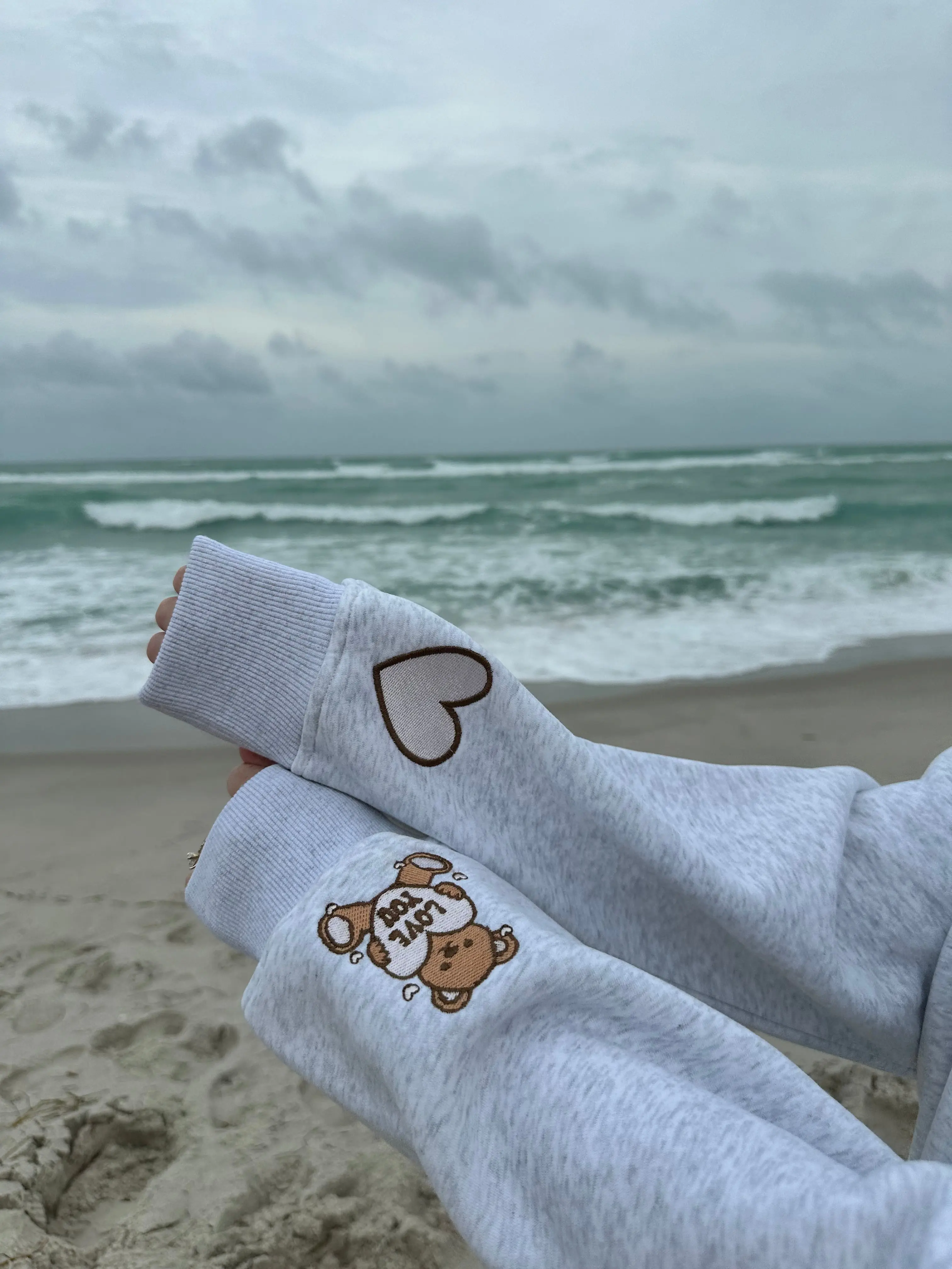 Teddy Bear Embroider Sweatshirt - Image 5
