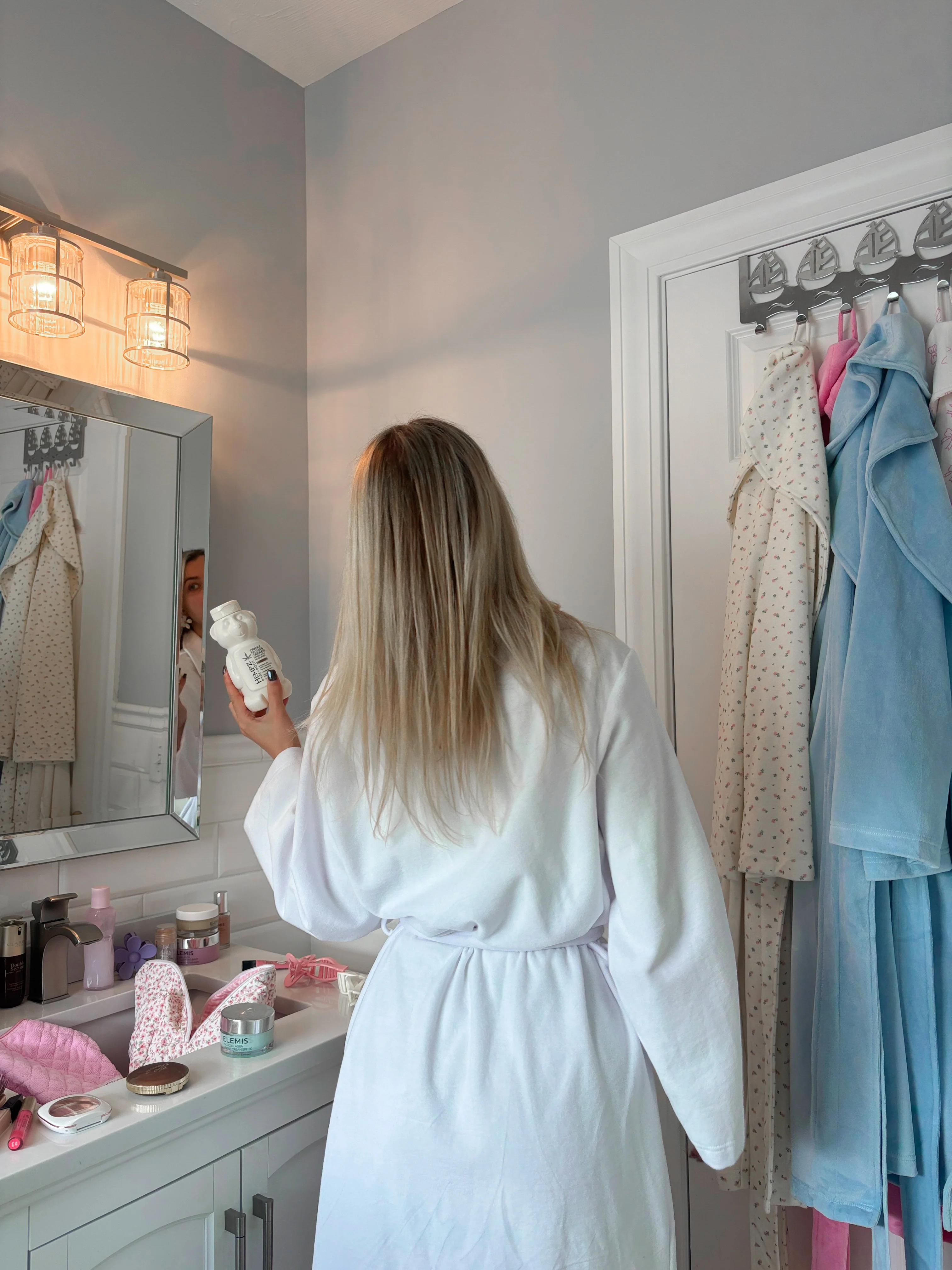 White Dream Hotel Robe - Image 6