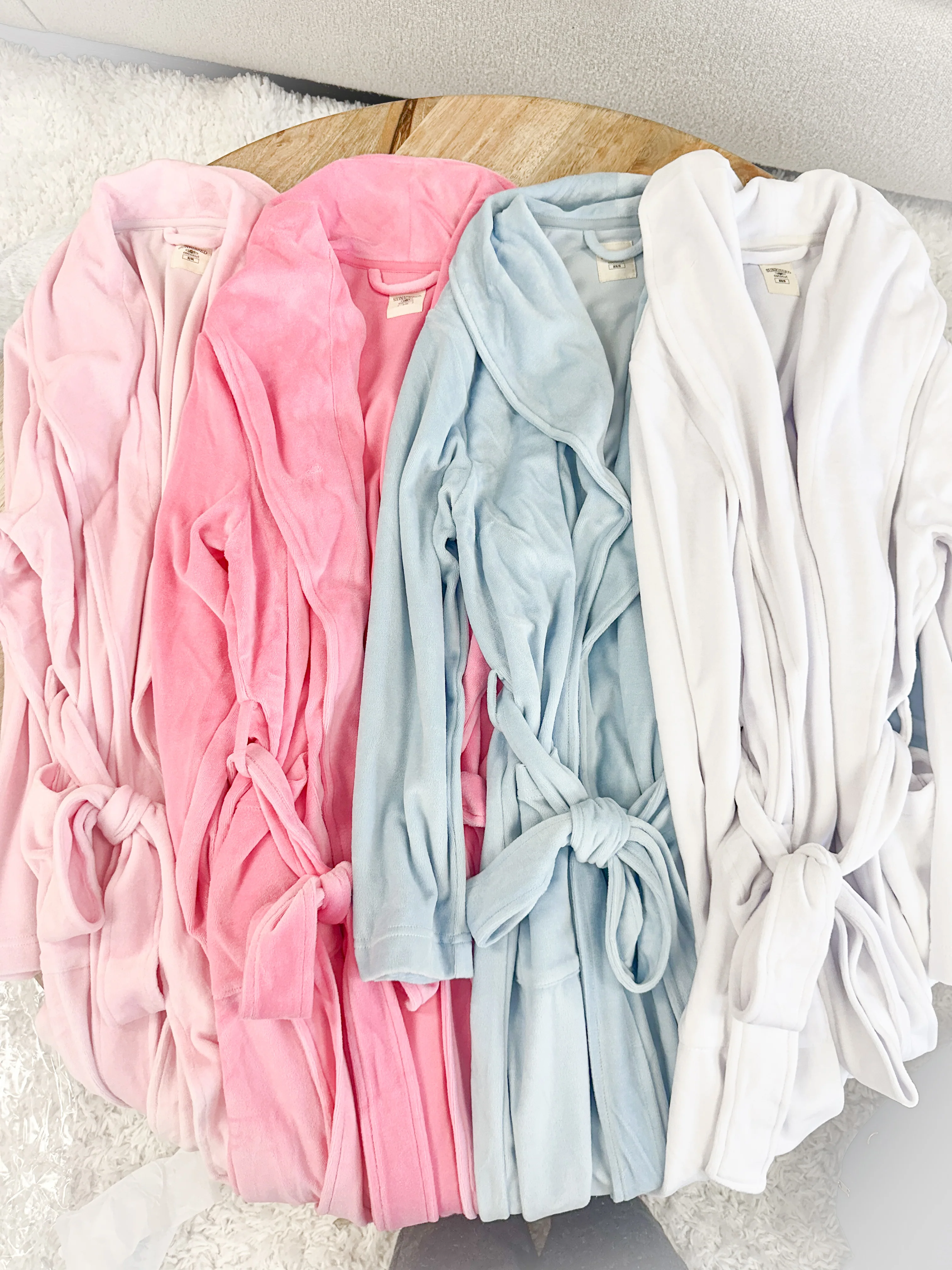White Dream Hotel Robe - Image 8