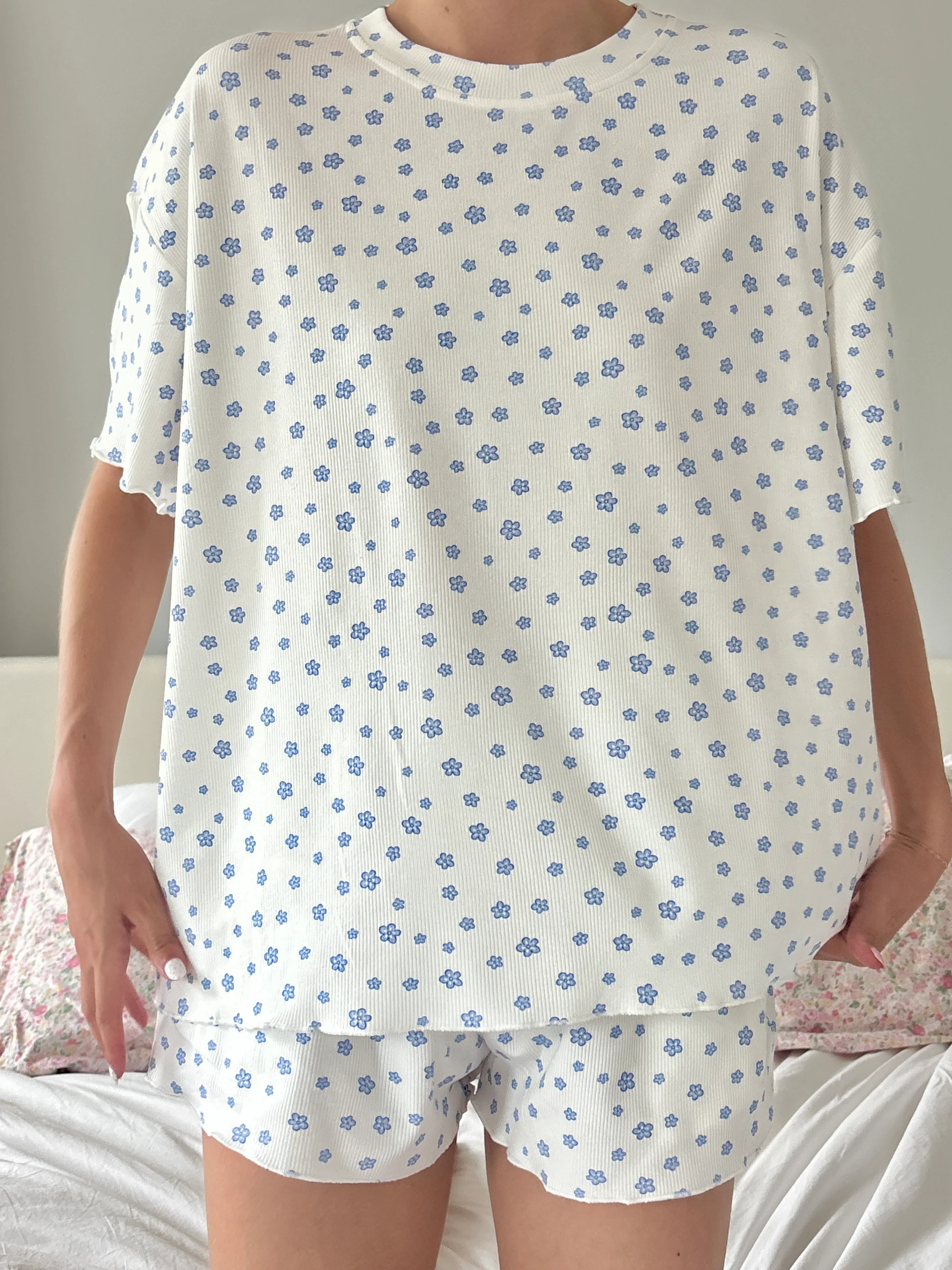 White Lilo Blue Floral Short Sleeve Pajama Top - Image 2