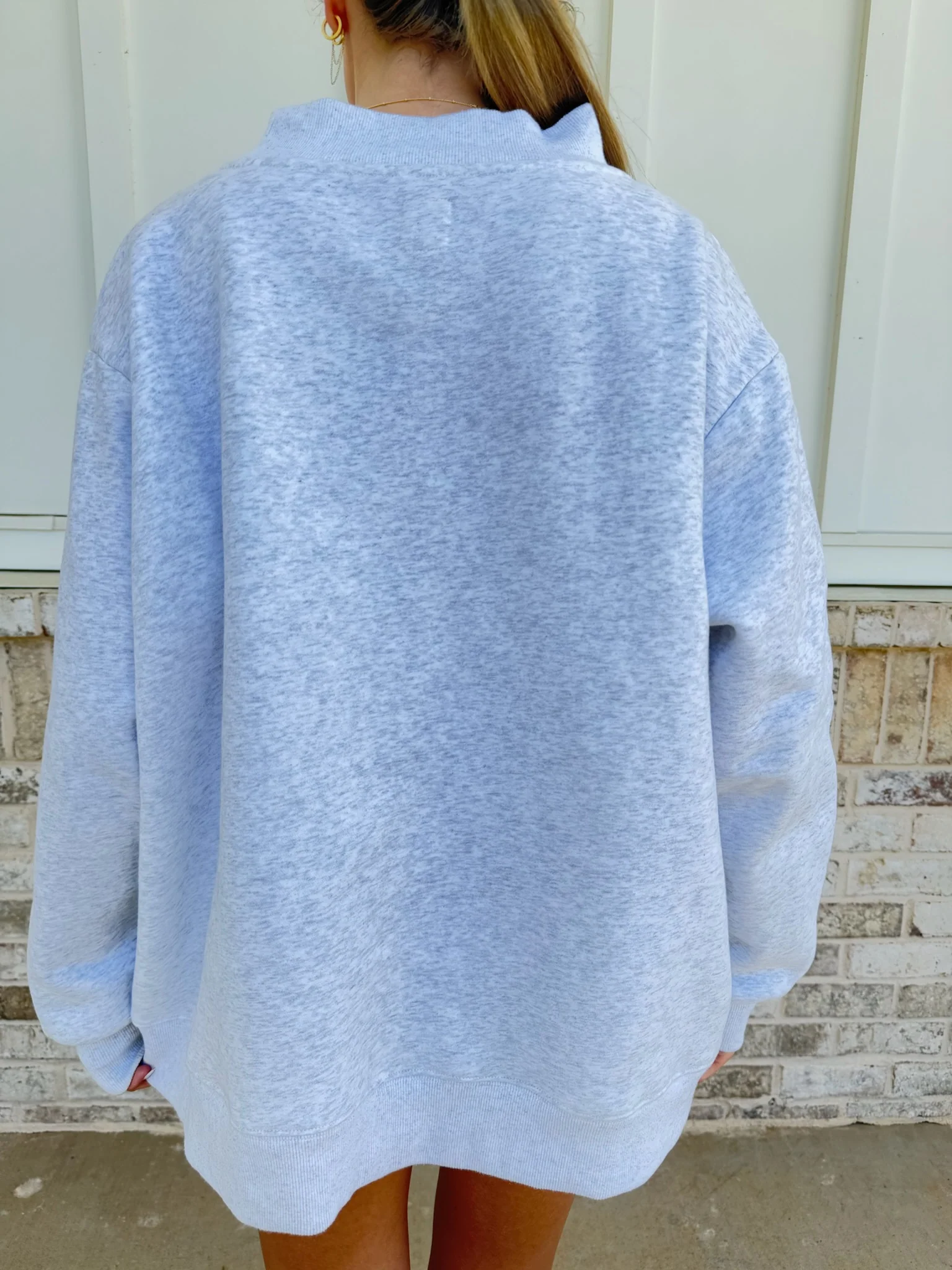 Peal Grey Old Fashion Teddy Bear Golf Embroider Mockneck Sweatshirt - Image 10