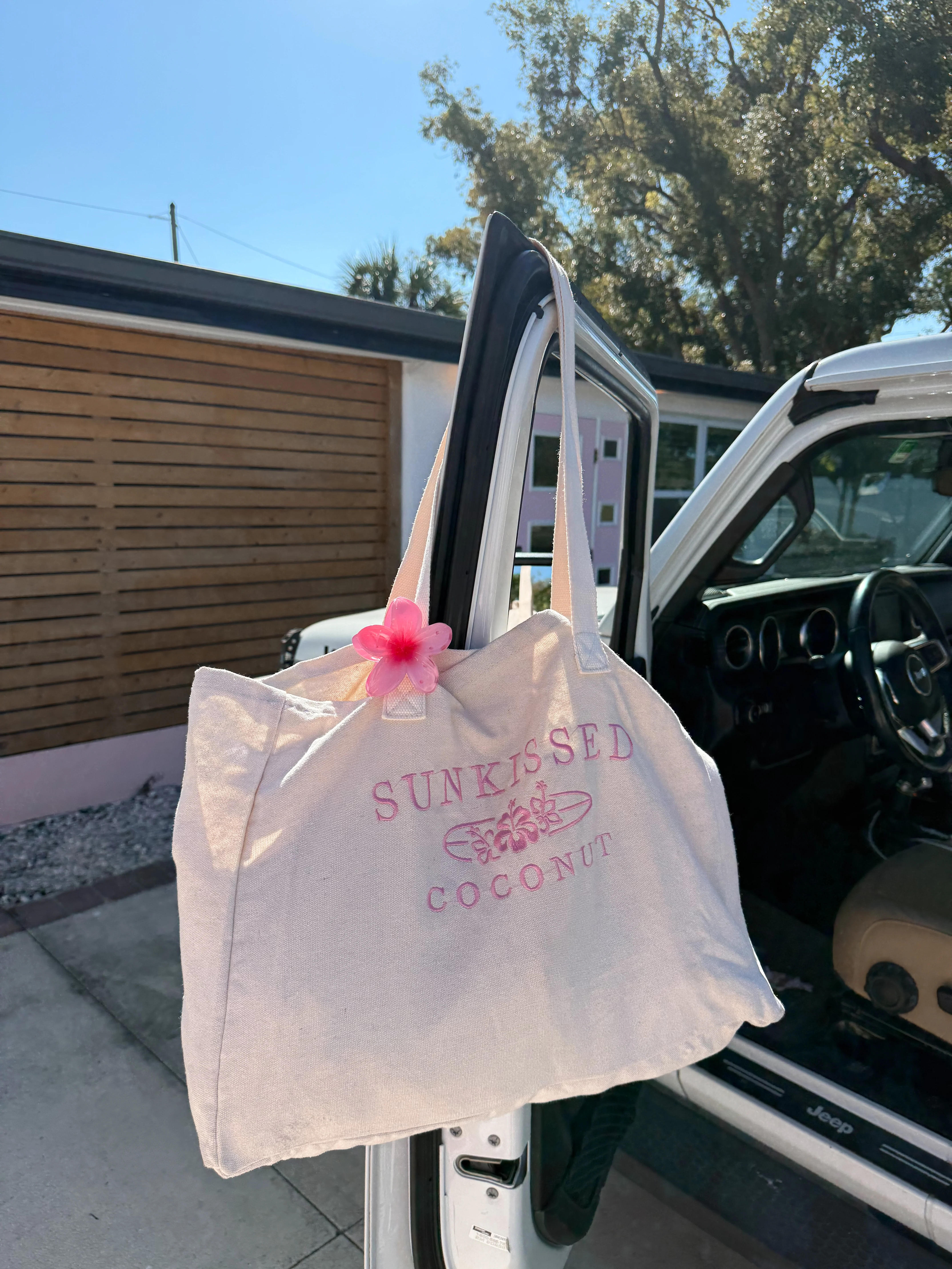 X-Large Sunkissedcoconut Embroider Canvas Tote Bag - Image 3